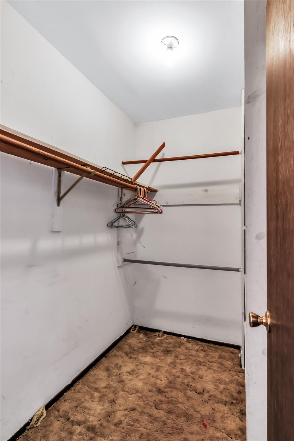 401 S Love Ave Property Photo 29