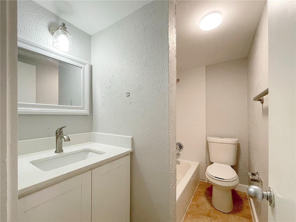 1600 West Ave 27 Property Photo 8
