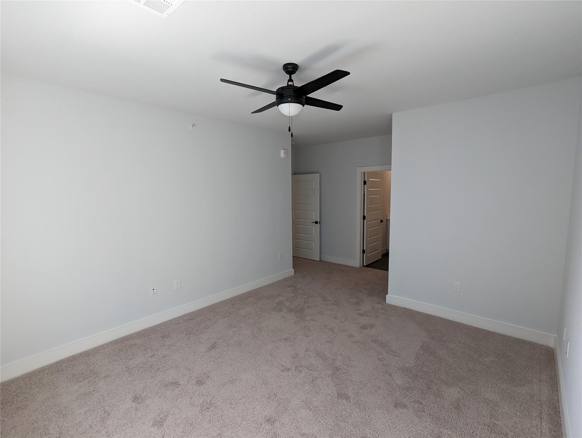 2500 Longview St 322 Property Photo 11