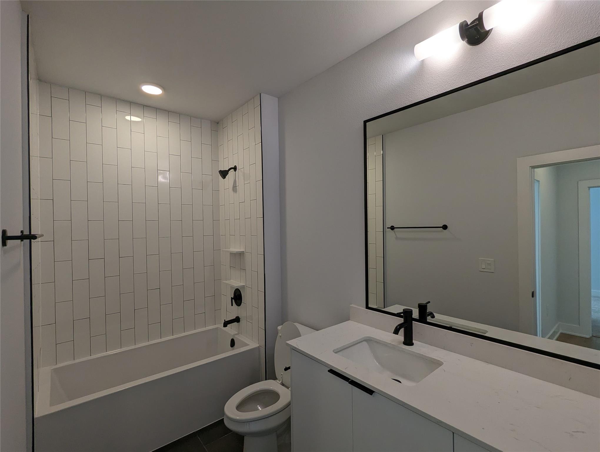2500 Longview St 322 Property Photo 16