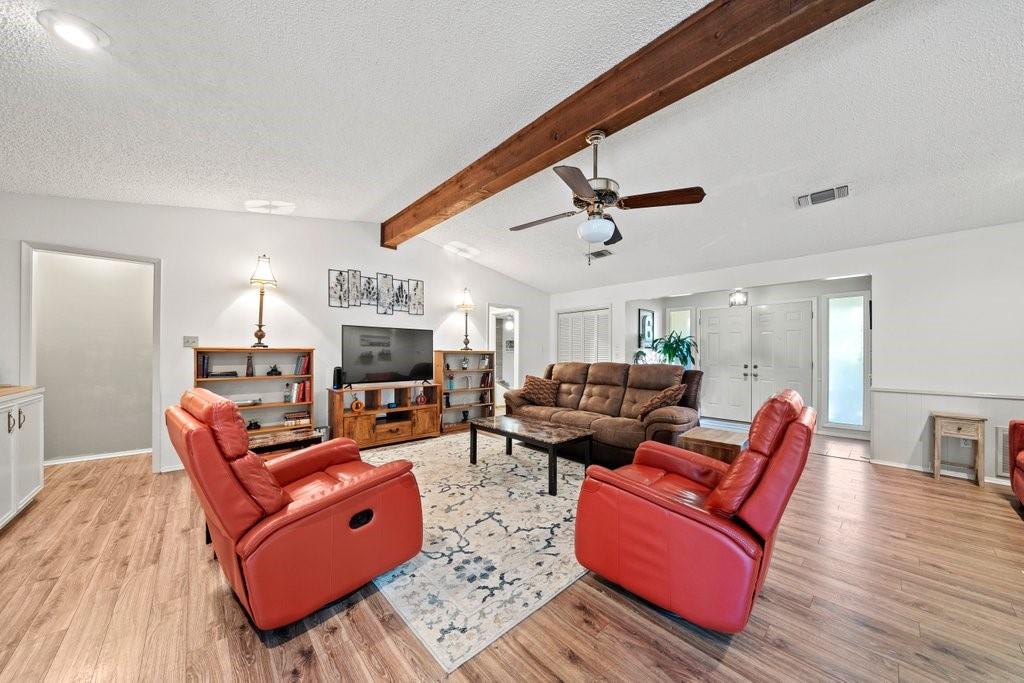 106 Longcope Loop Property Photo 3