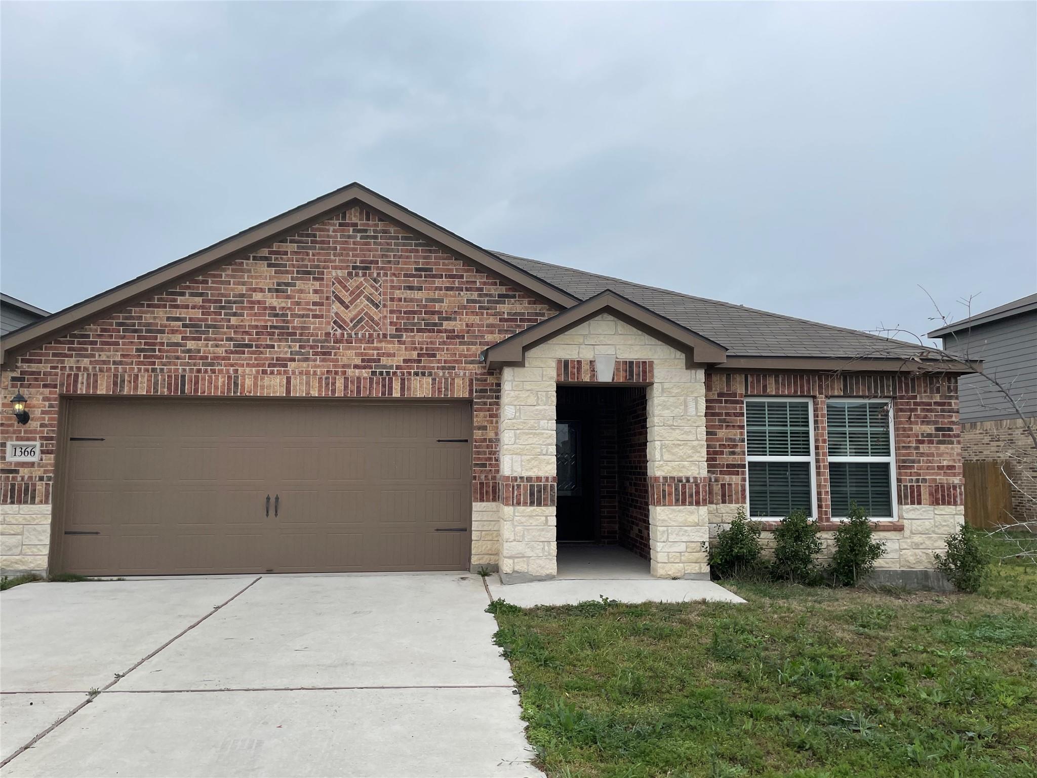 1366 Treeta TRL Property Photo 1