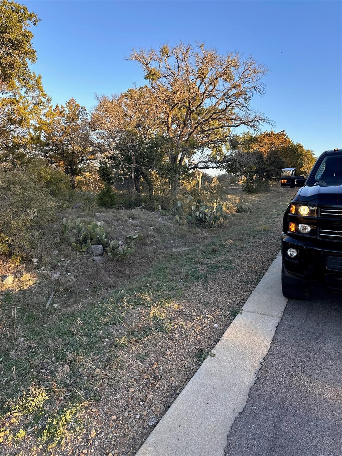 44090 Tail Wind Ln Property Photo 4