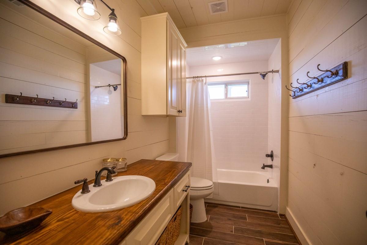 1255 Cr 260 Property Photo 17