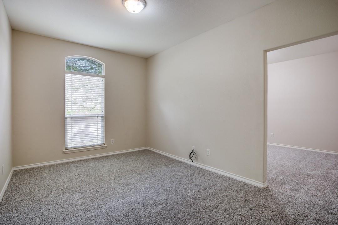 17204 Ennis Trl Property Photo 21