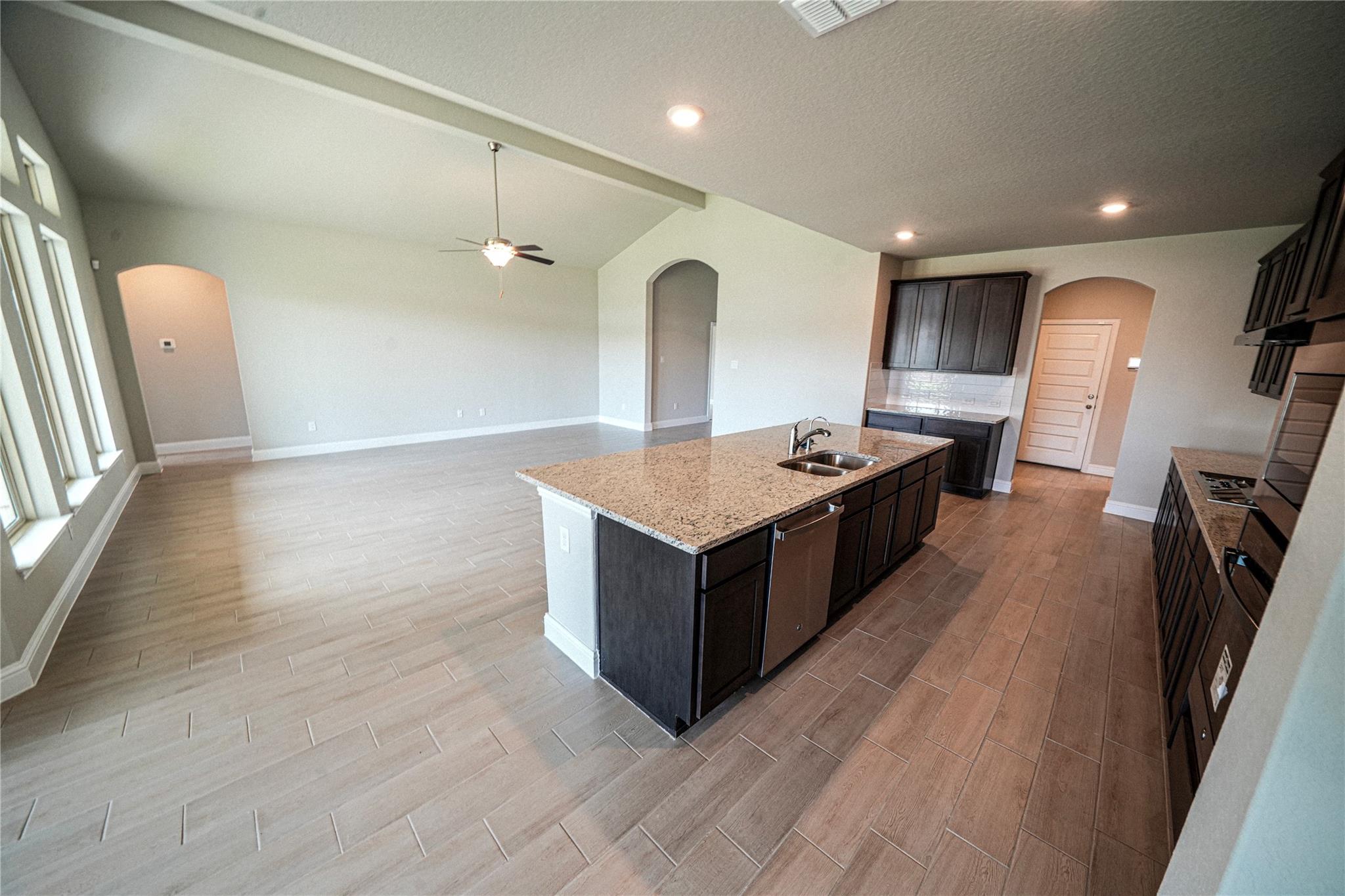 209 Canton Chase Property Photo 5