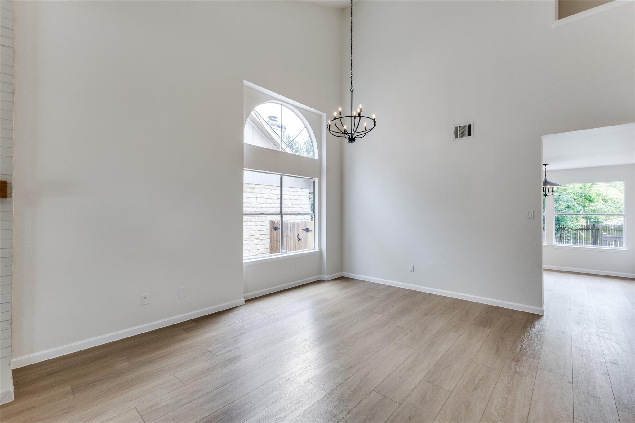 15413 Ozone Pl Property Photo 11