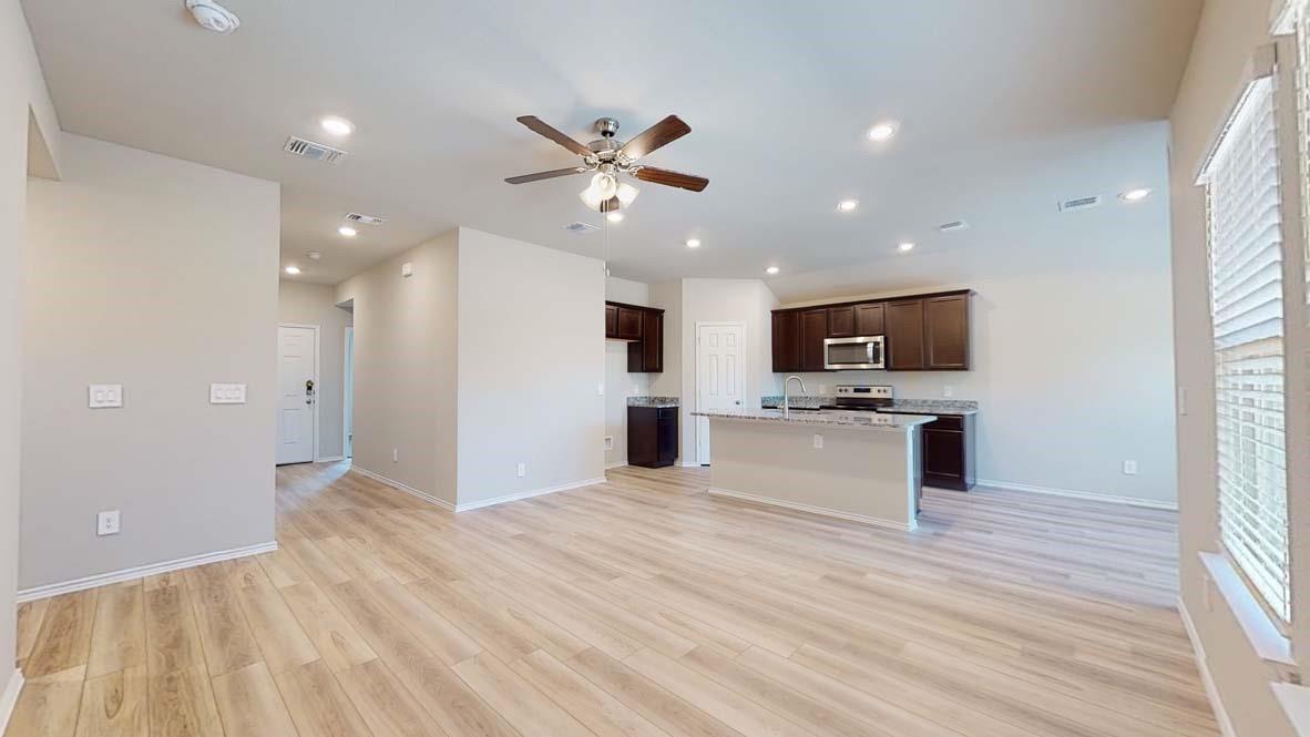 149 Hugh Dr Property Photo 3
