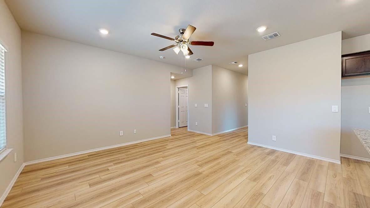 149 Hugh Dr Property Photo 5