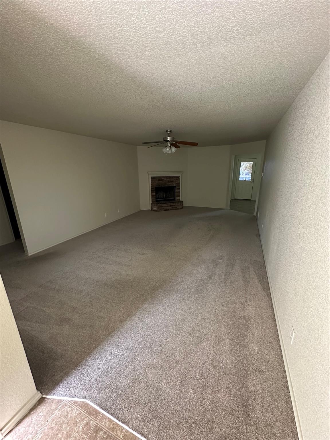5004 Stonehaven Dr Property Photo 3