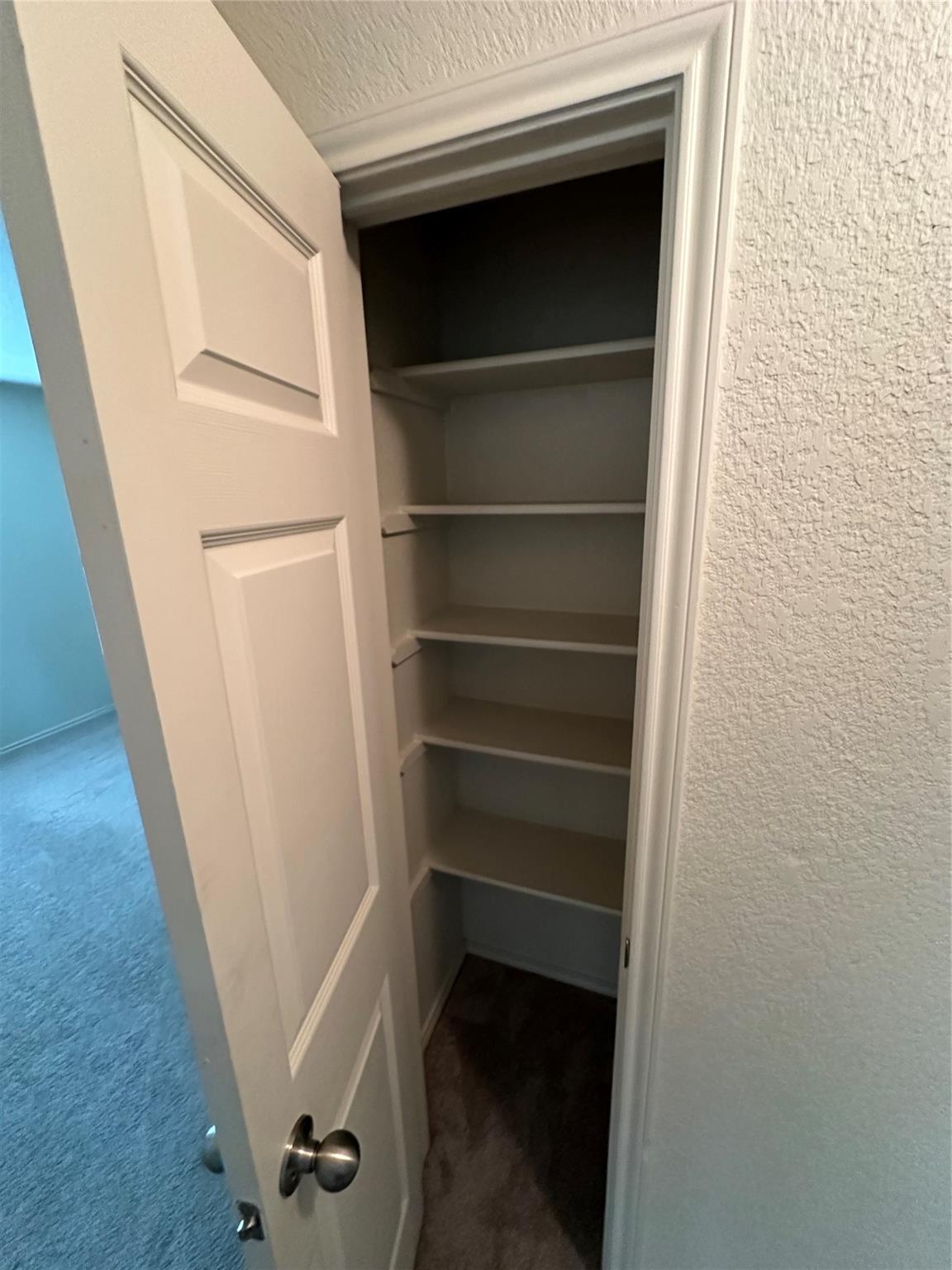 5004 Stonehaven Dr Property Photo 7