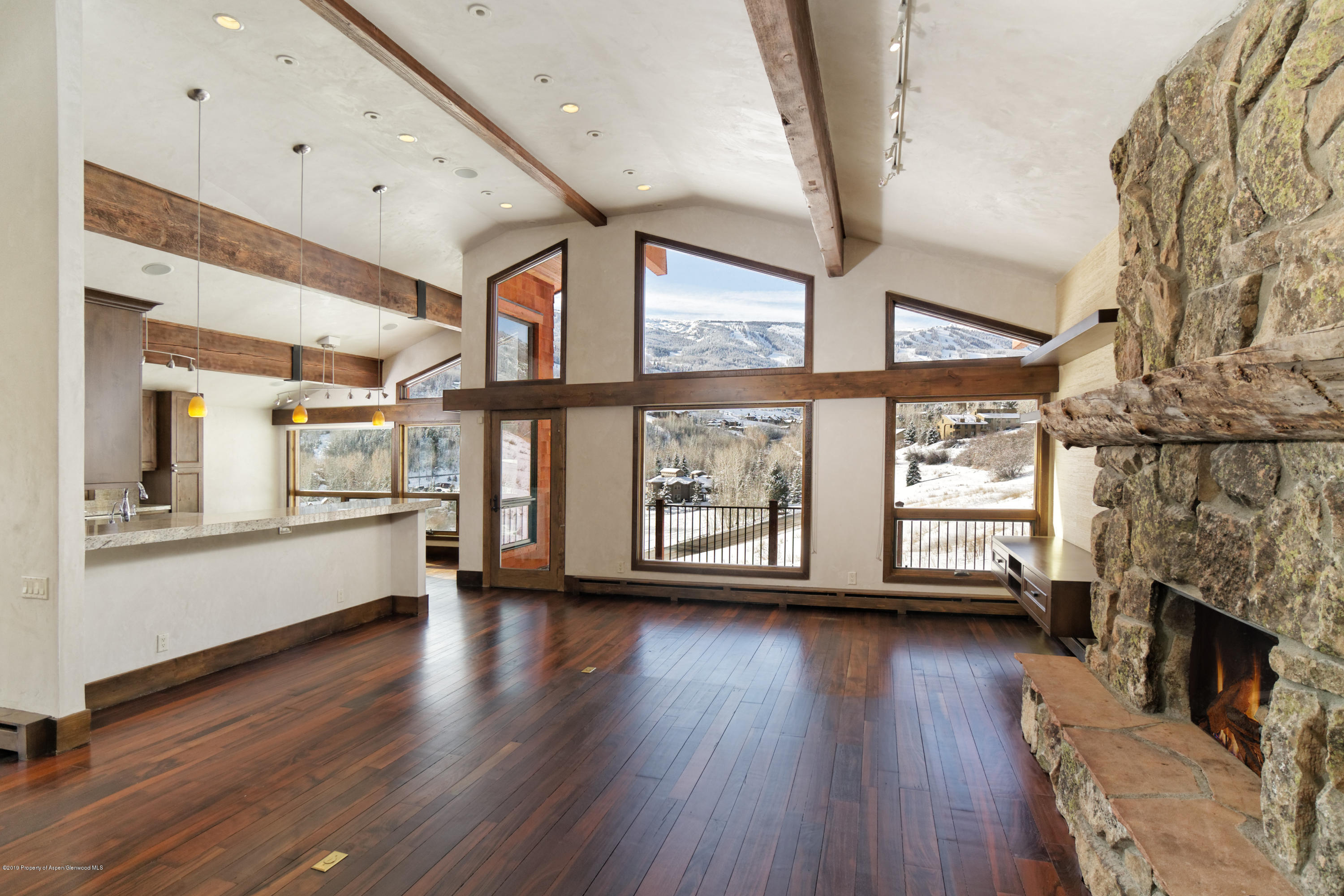 10 Martingale Lane Property Photo