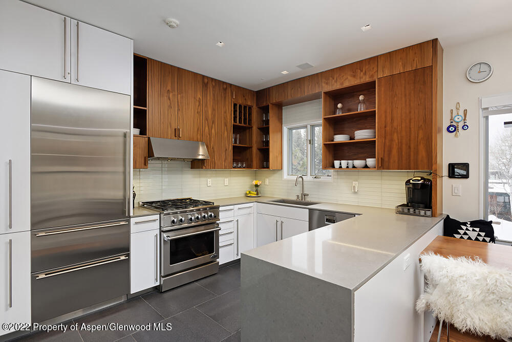 623 S Monarch Avenue, Unit C Property Photo 6