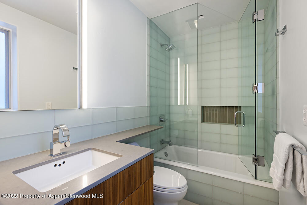 623 S Monarch Avenue, Unit C Property Photo 17