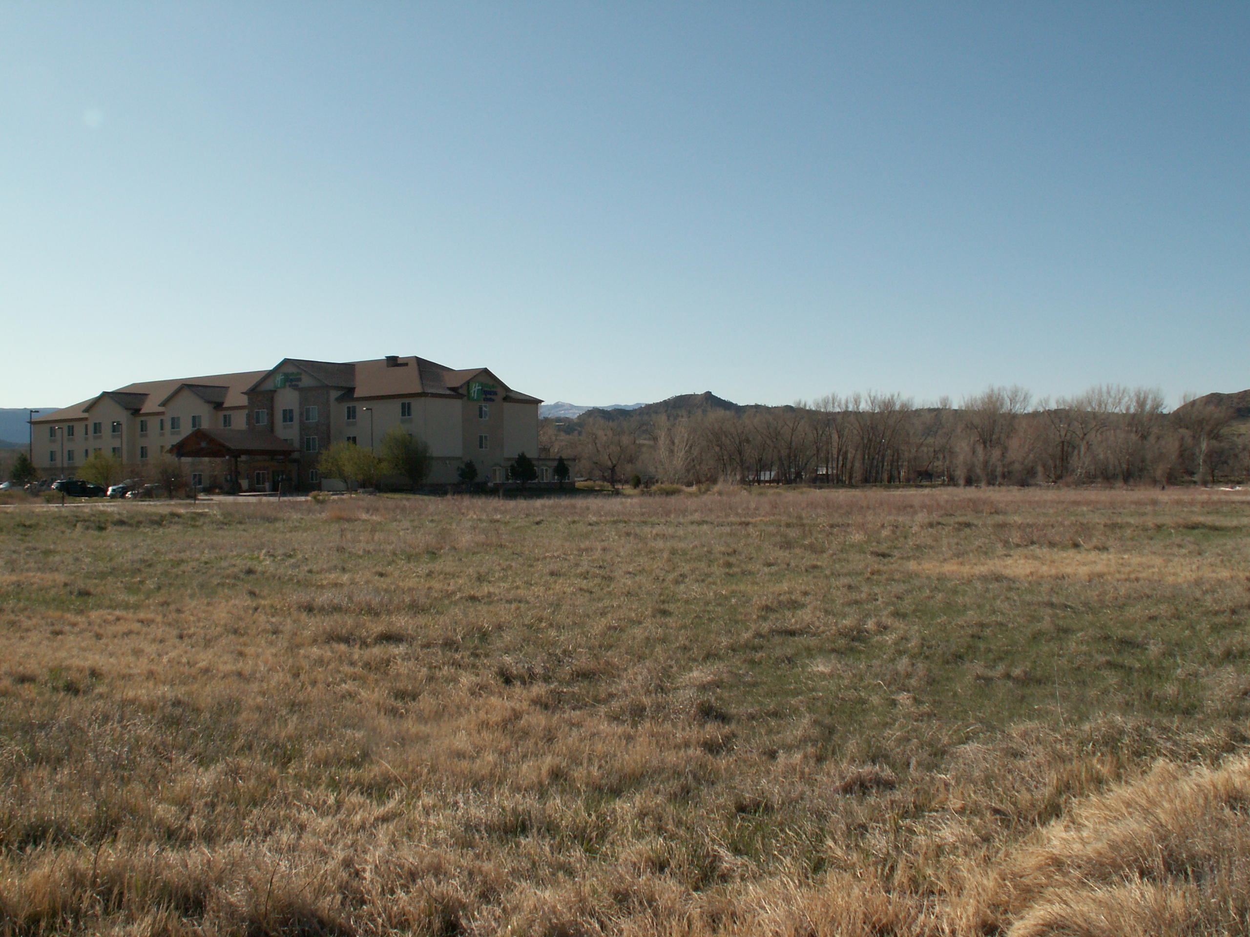 1421 River Frontage Road Property Photo 5