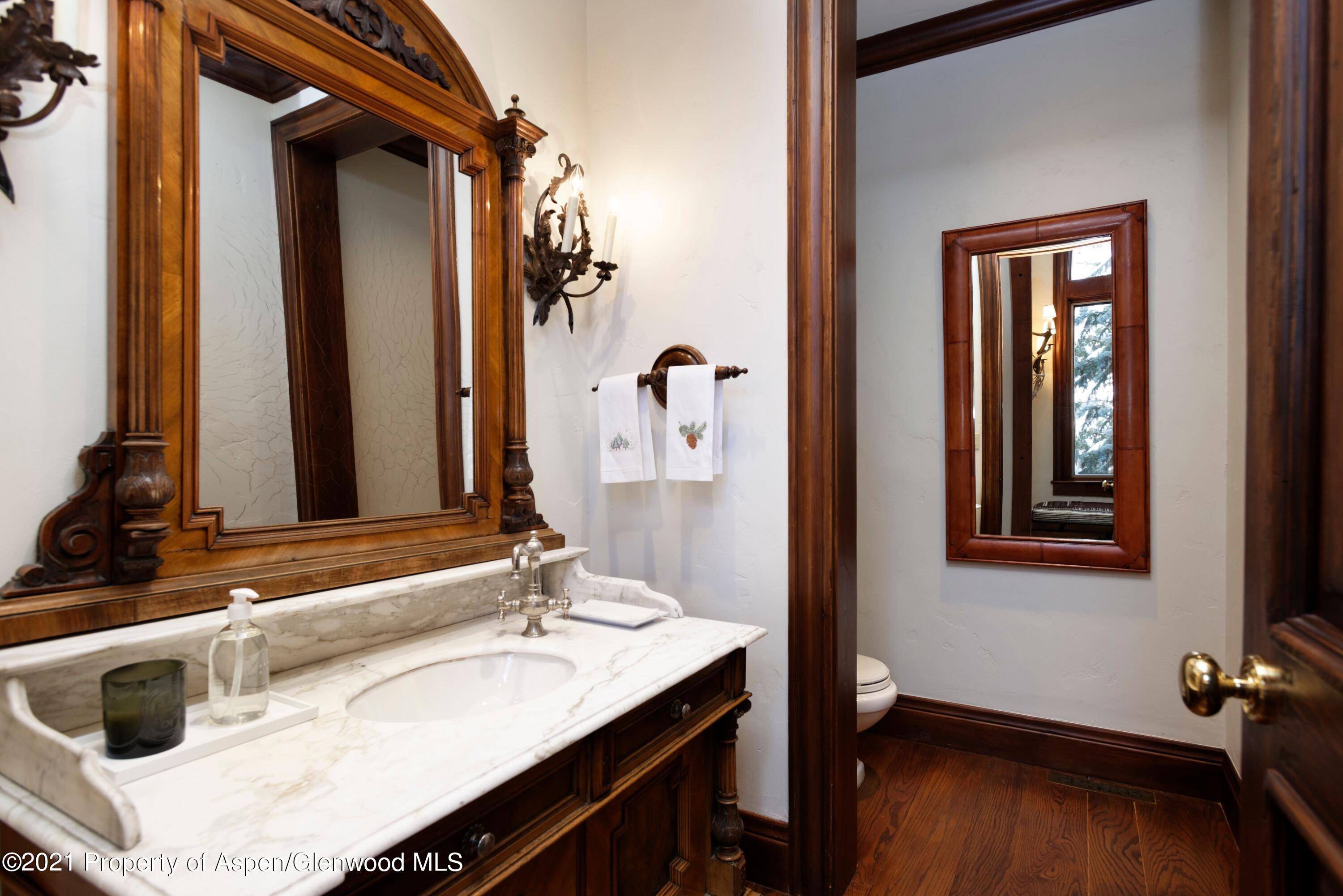 411 Willoughby Way Property Photo 20