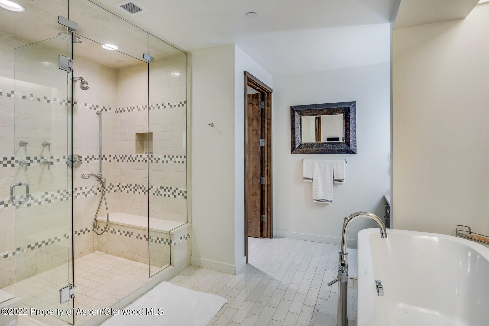 405 S Monarch Street, 209 Property Photo 15