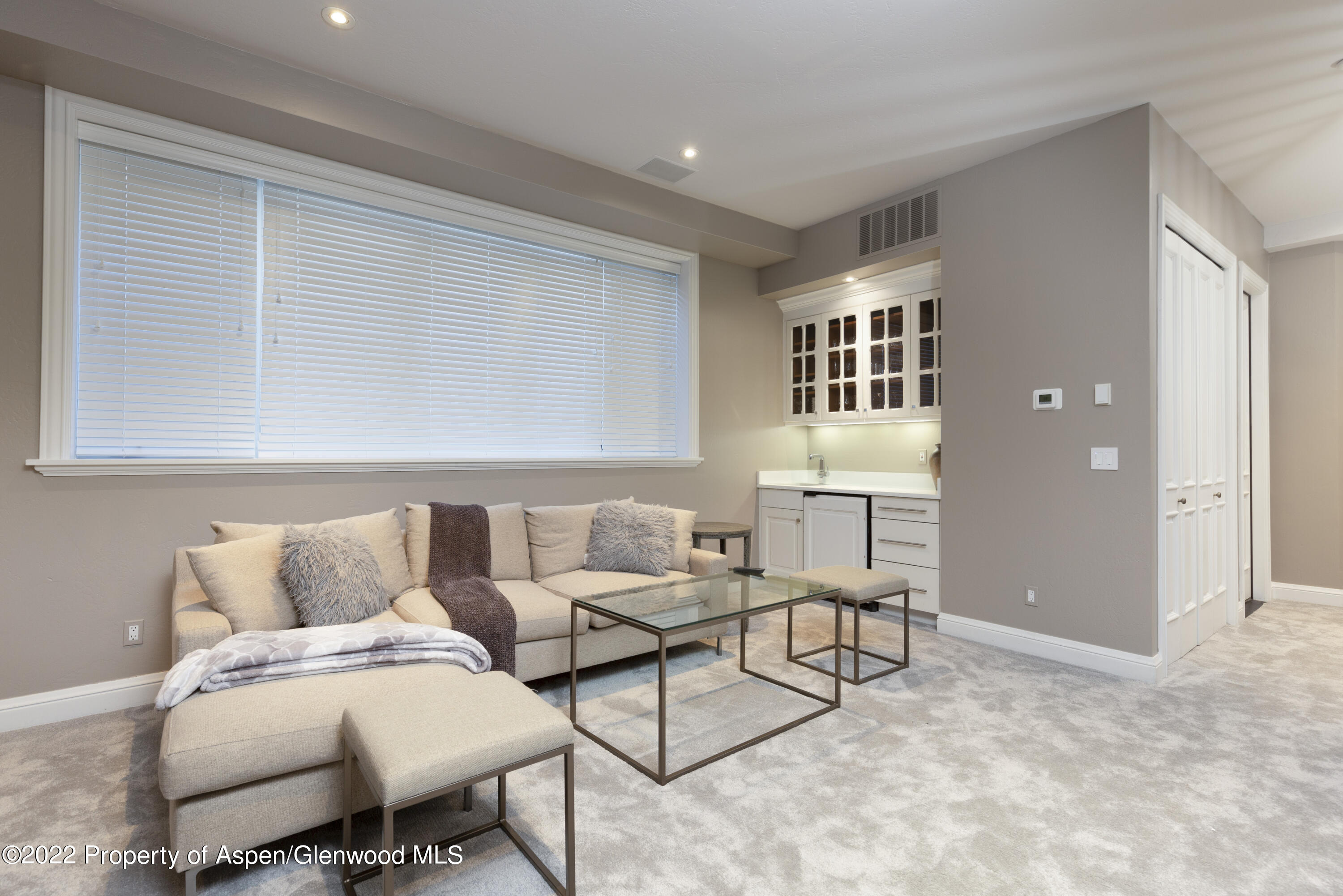 922 E Cooper Avenue Property Photo 11