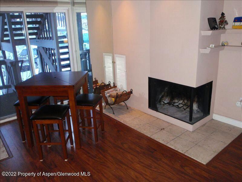 100 E Dean, 2c Property Photo 3