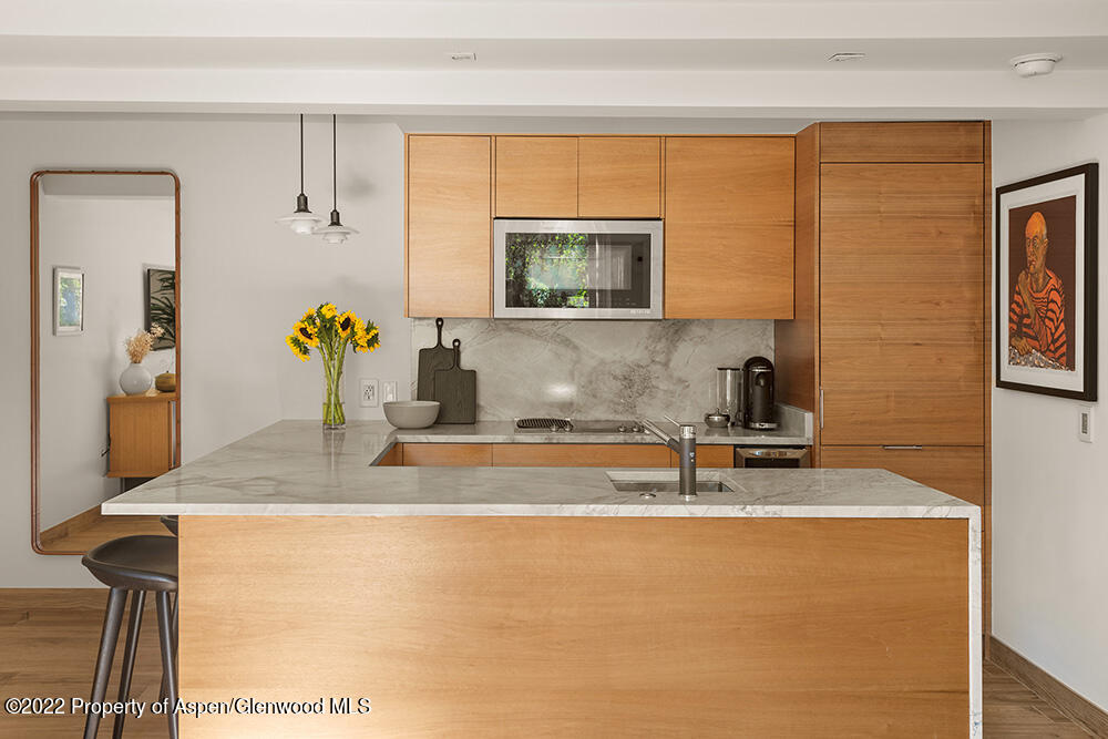 119 E Cooper Avenue, 15 Property Photo 6