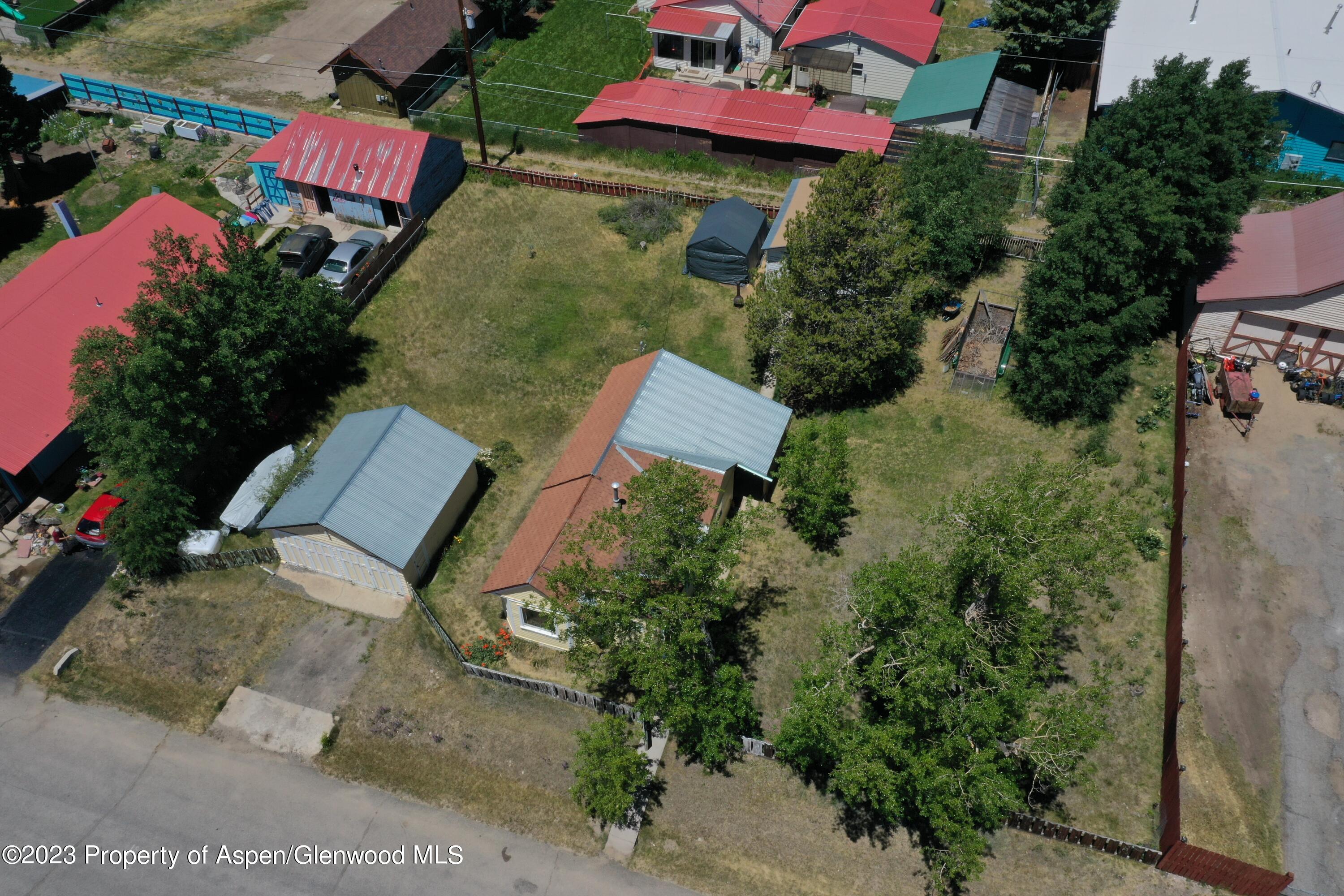 610 Elm Street Property Photo 4