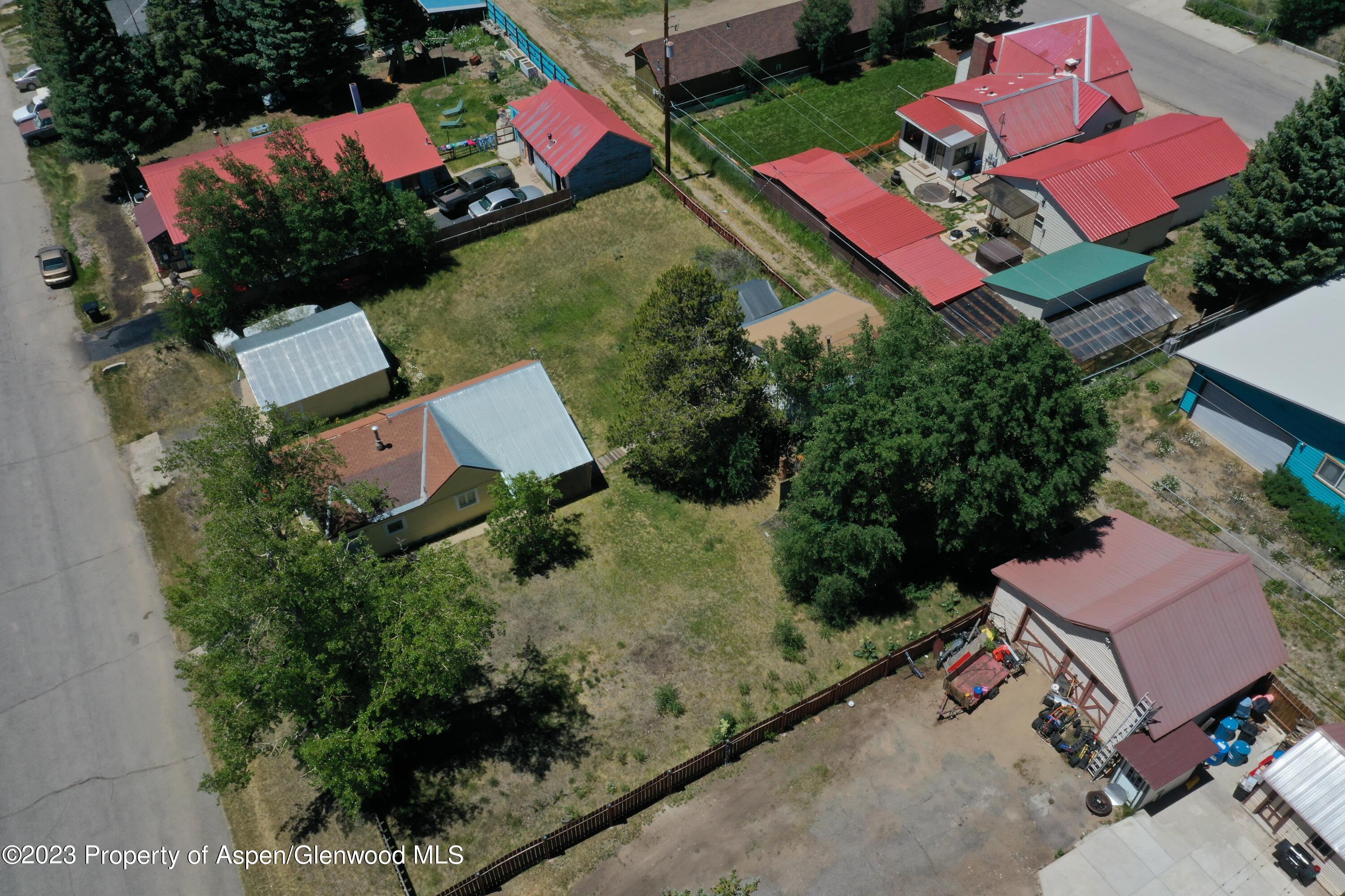 610 Elm Street Property Photo 5