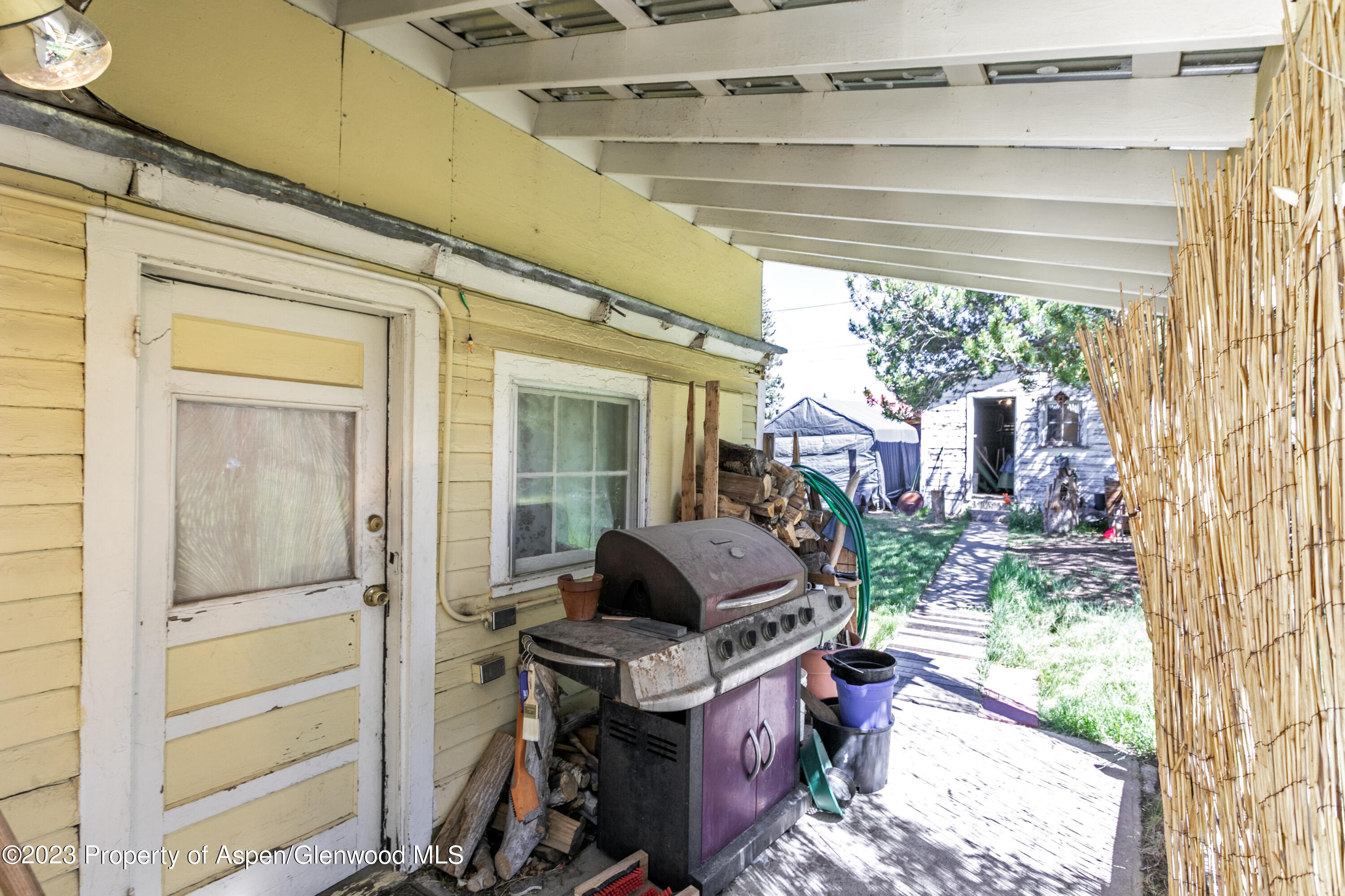 610 Elm Street Property Photo 13