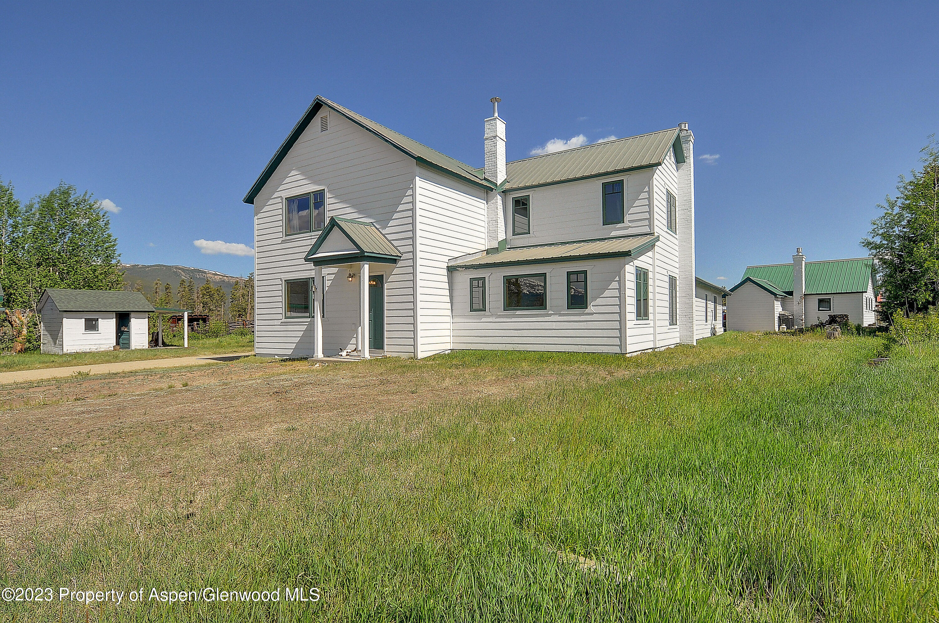 875 Hwy 300 Property Photo 5
