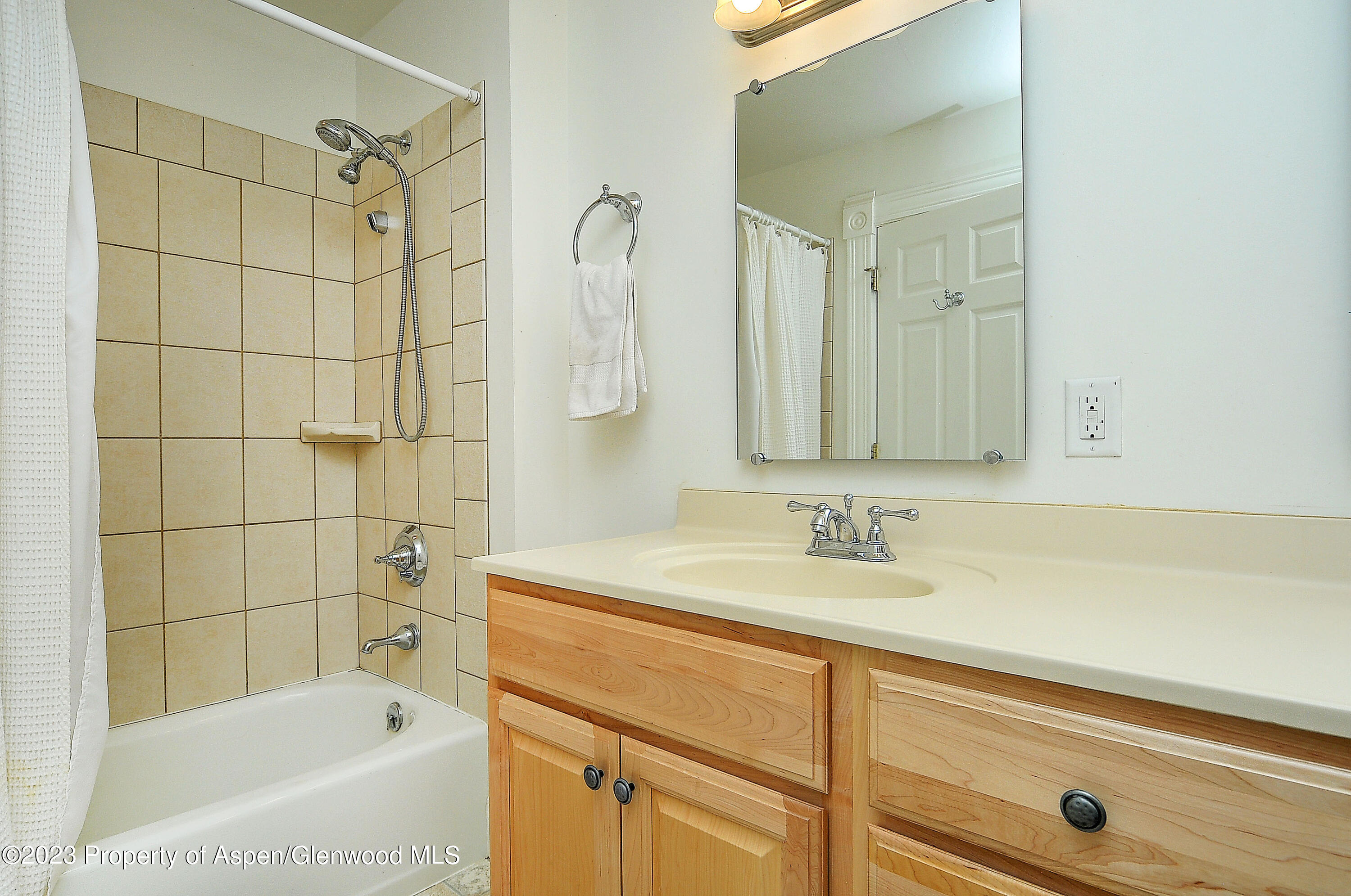 875 Hwy 300 Property Photo 13
