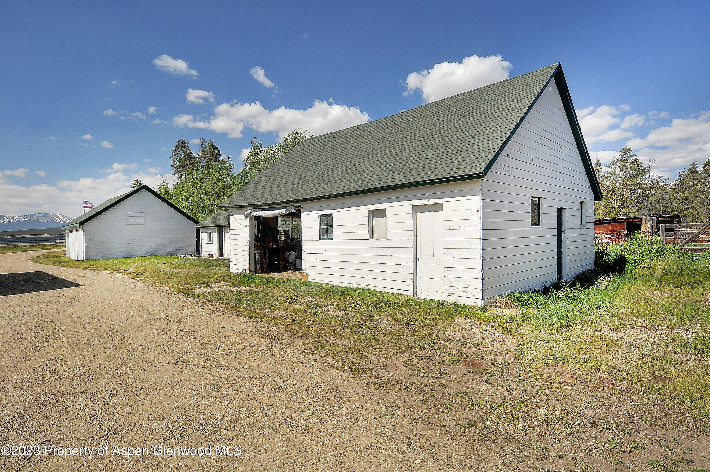875 Hwy 300 Property Photo 24