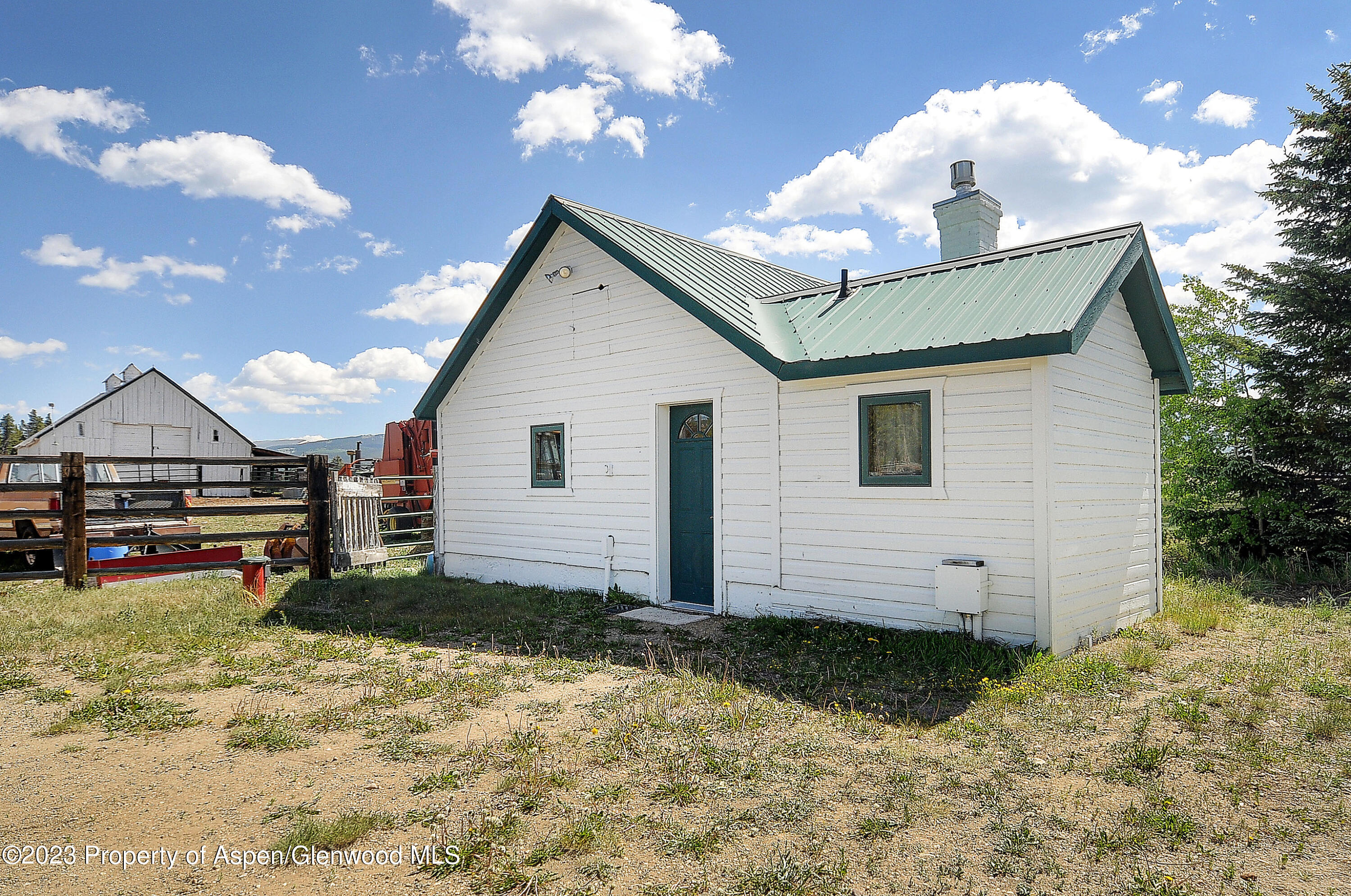 875 Hwy 300 Property Photo 29