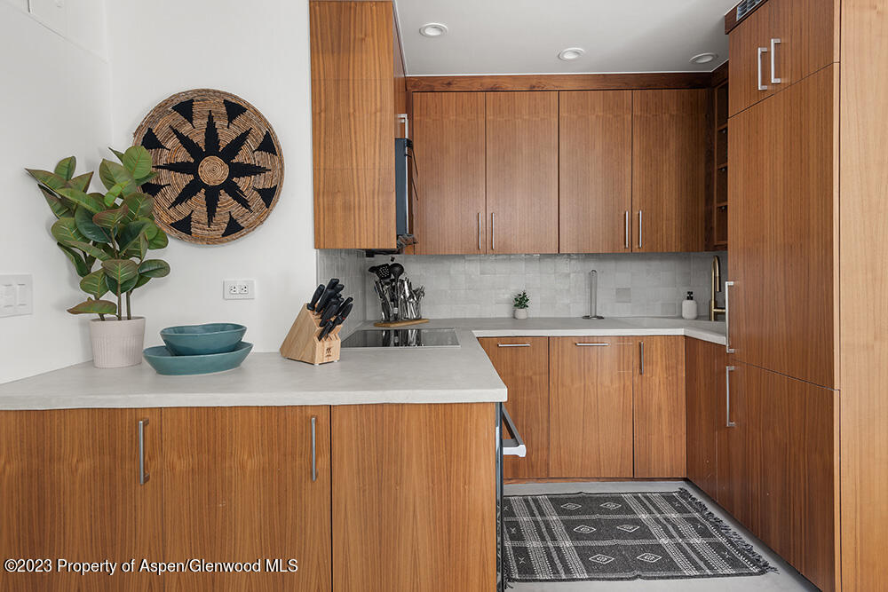 900 E Durant Street, 116 Property Photo 9