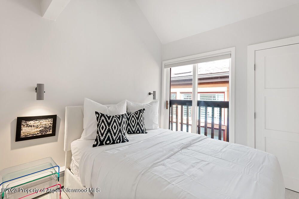 900 E Durant Street, 116 Property Photo 12