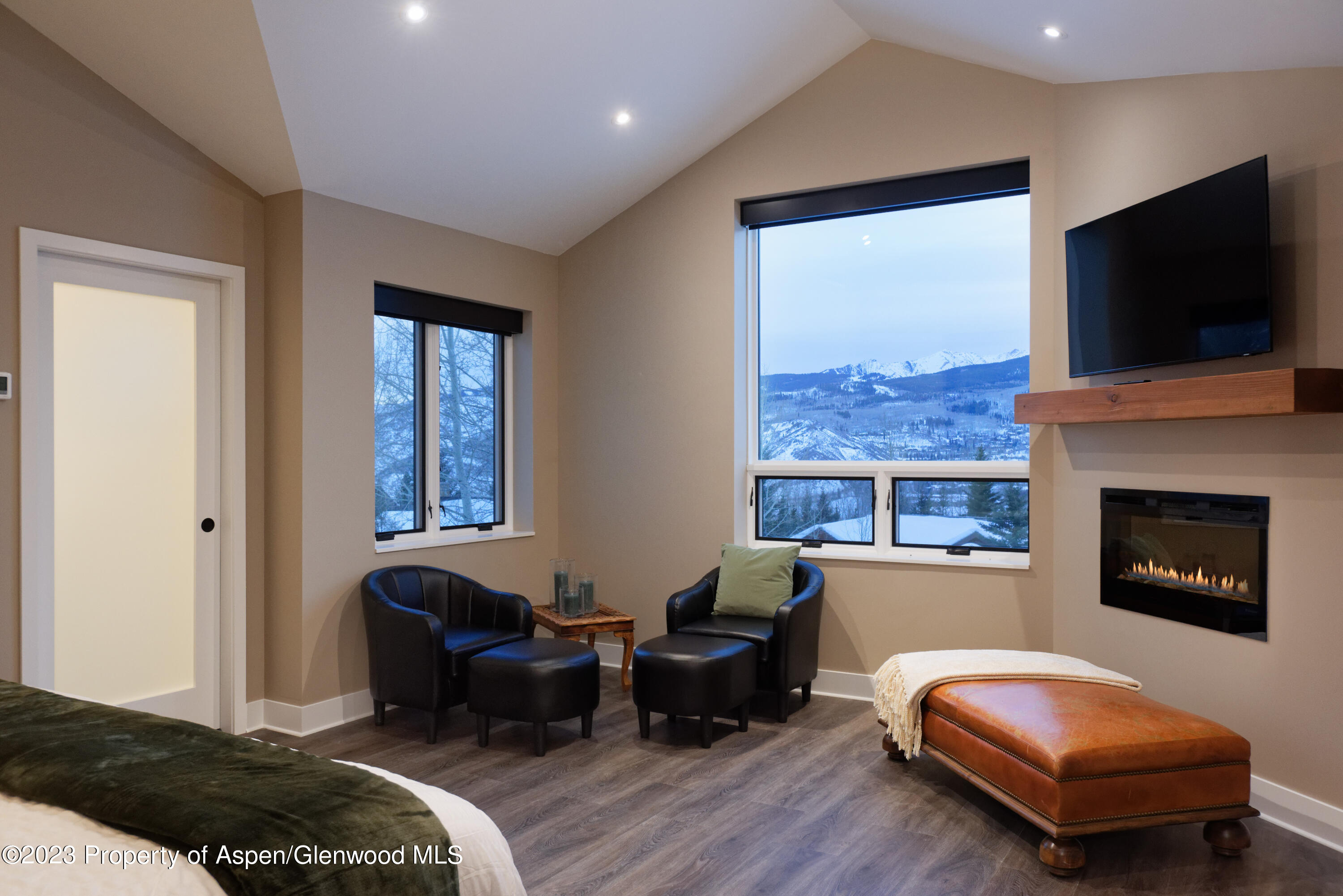 888 Horse Ranch Drive Property Photo 13