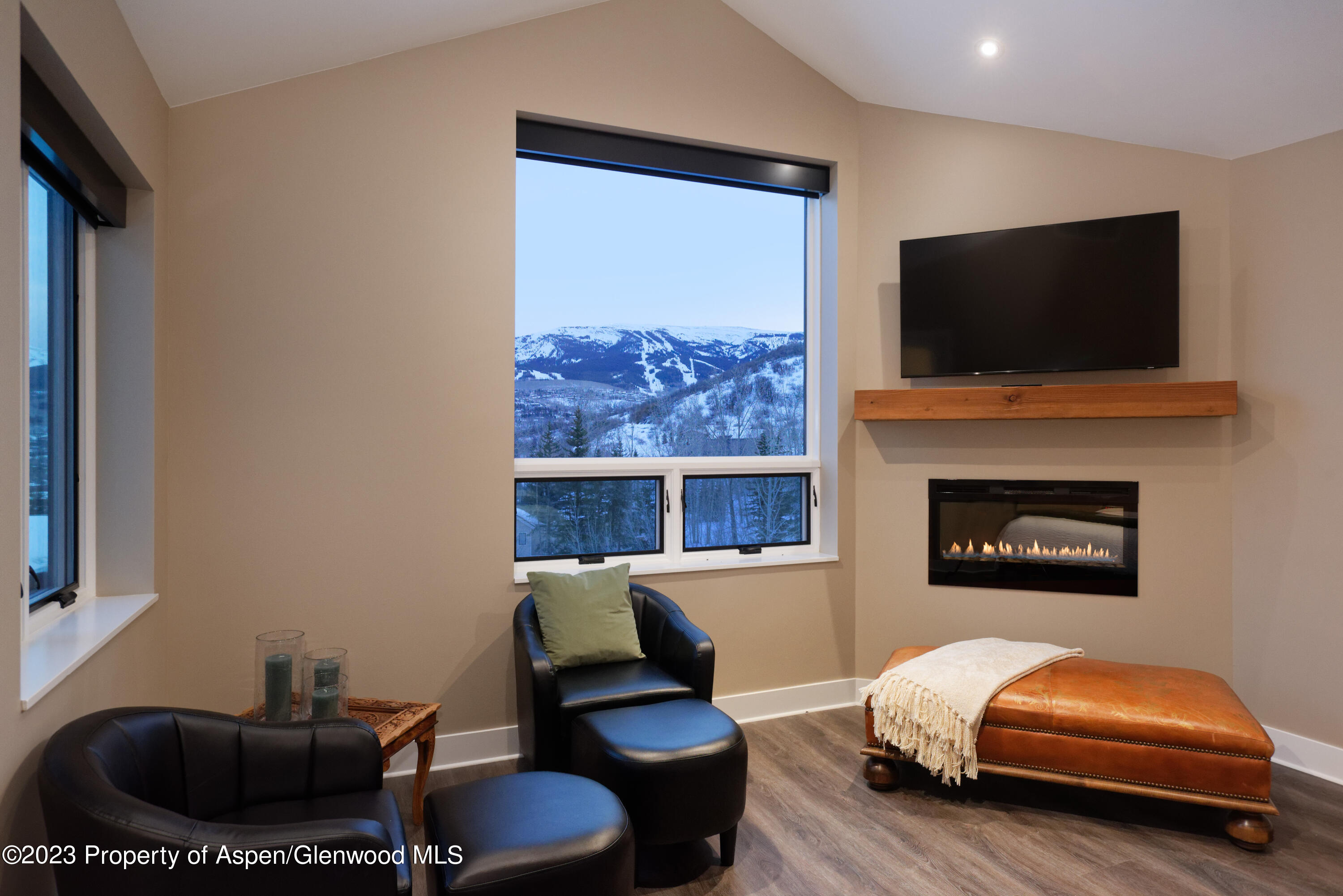 888 Horse Ranch Drive Property Photo 14