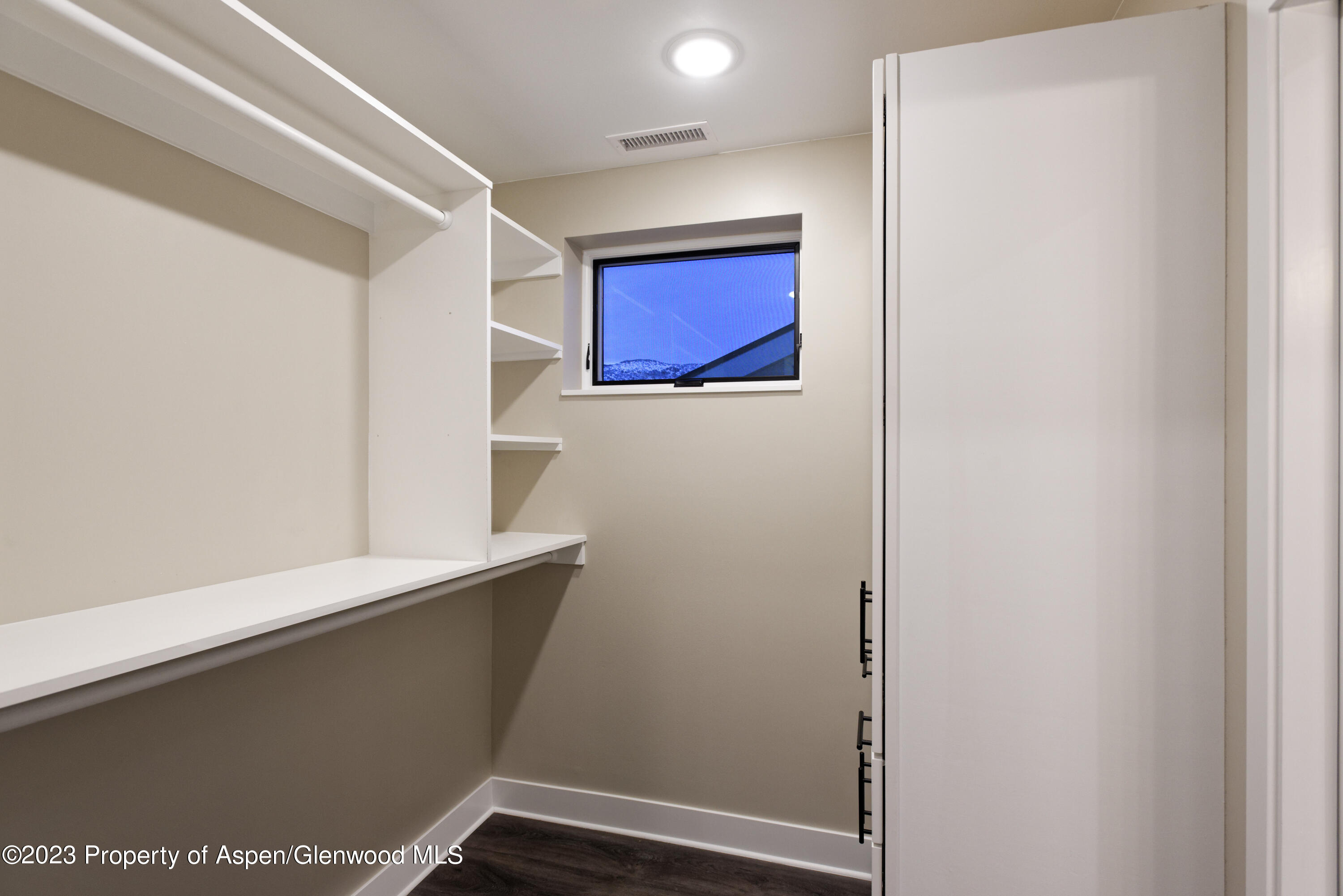 888 Horse Ranch Drive Property Photo 21