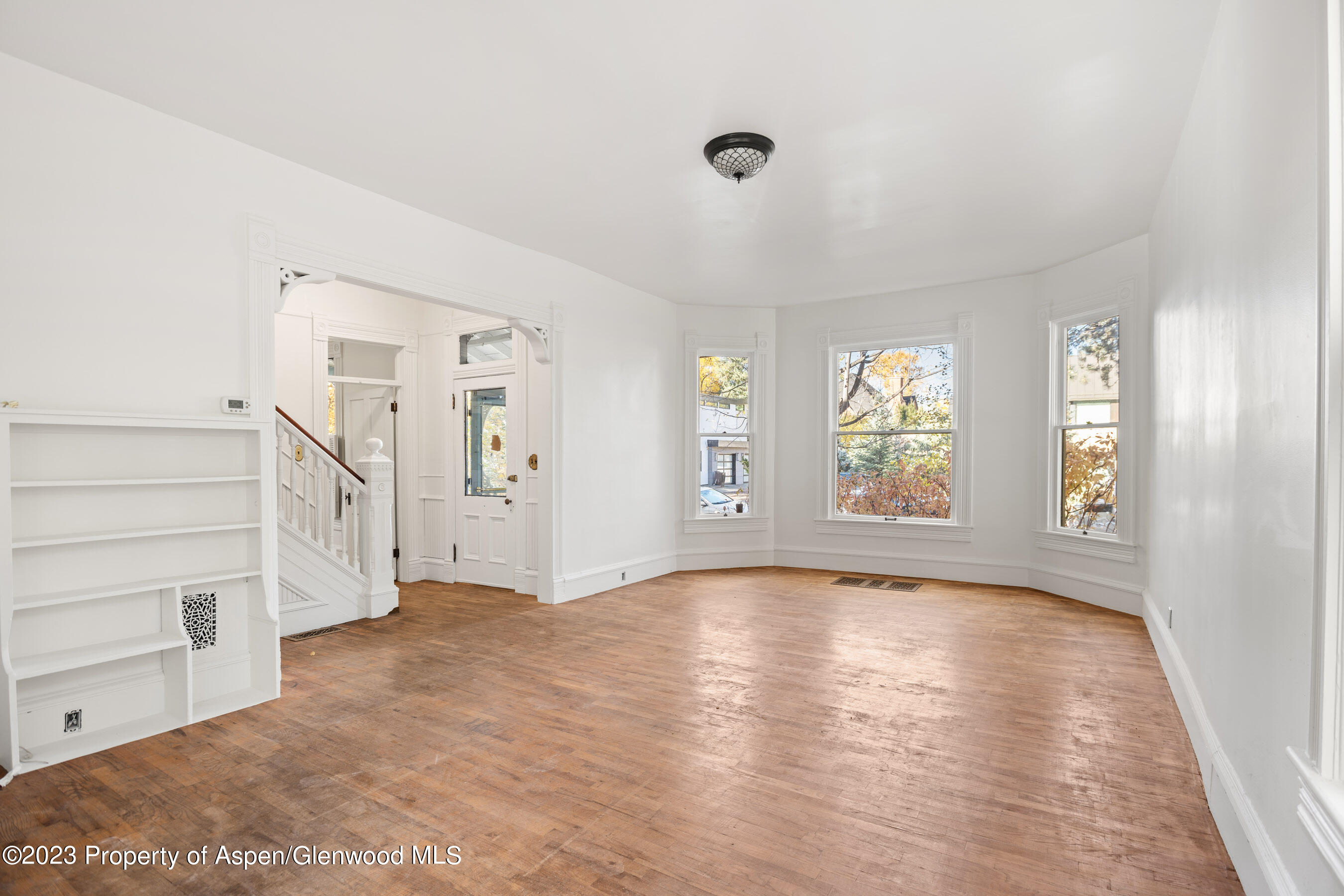 212 N Monarch Street Property Photo 2