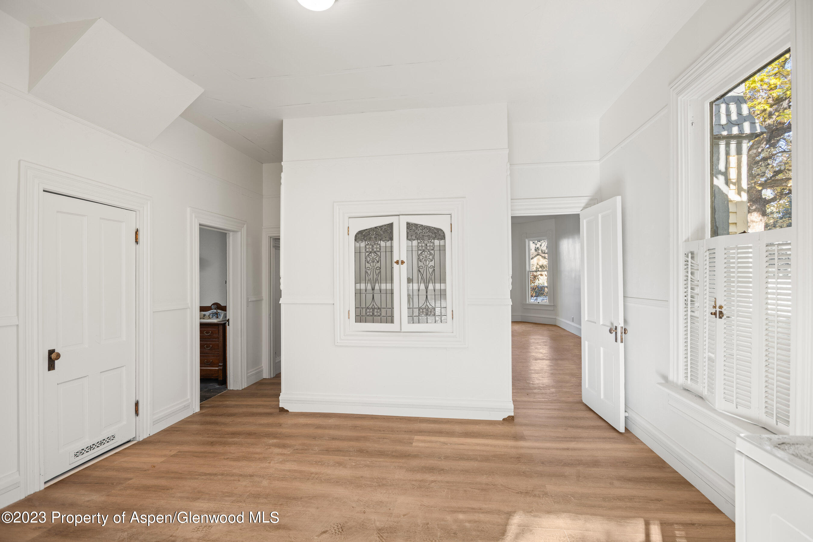 212 N Monarch Street Property Photo 3