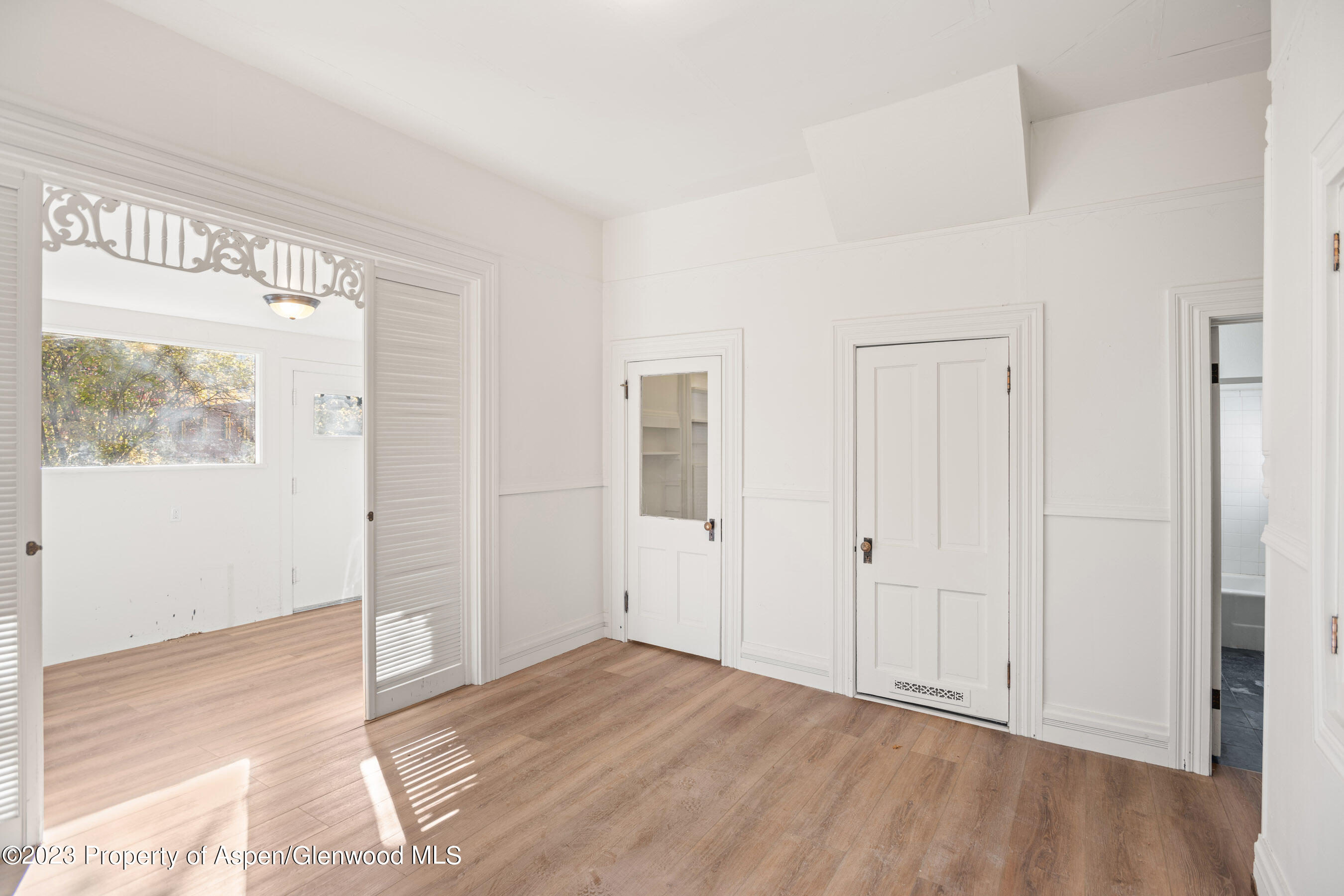 212 N Monarch Street Property Photo 9