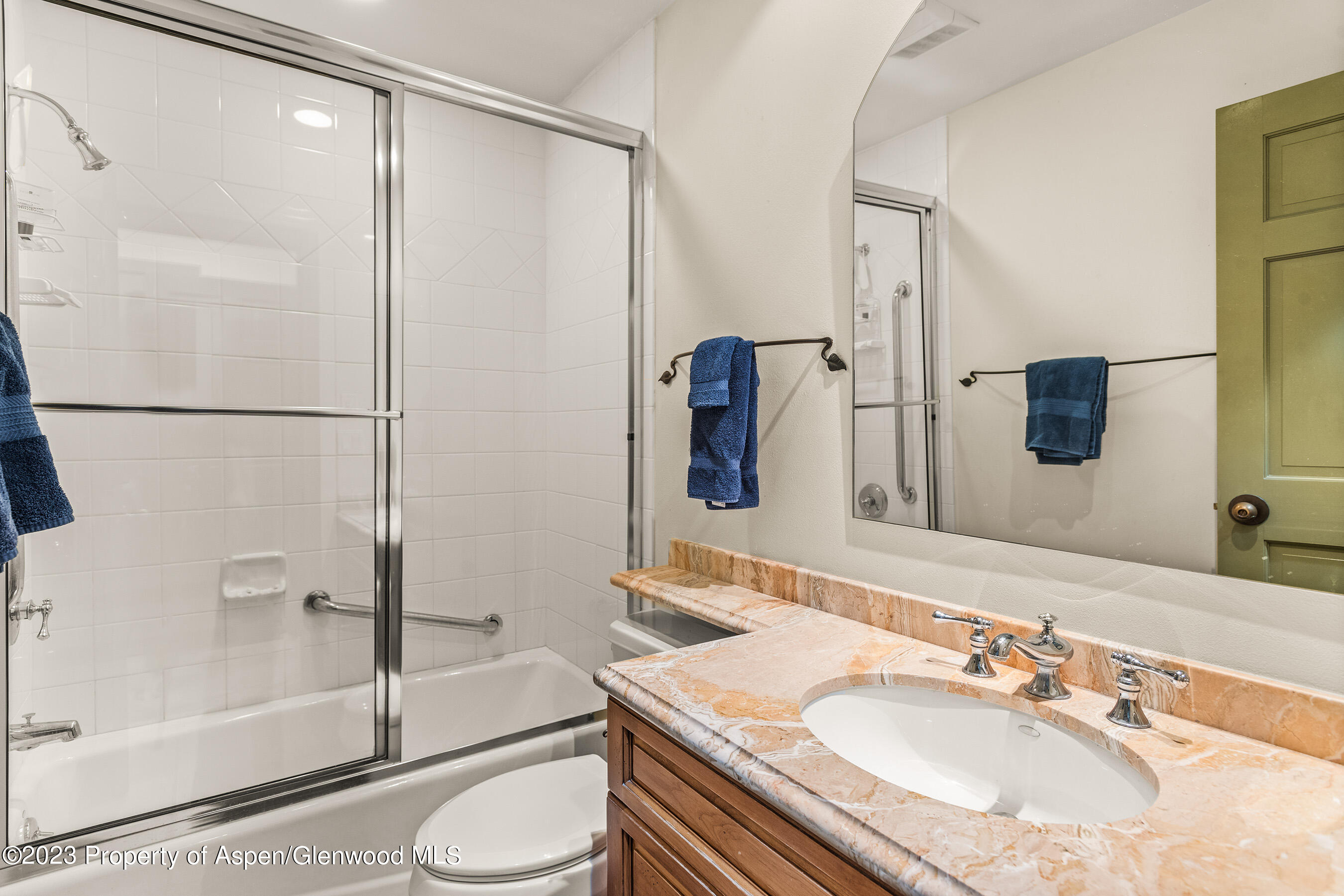 1024 E Hopkins Avenue, 12 Property Photo 7