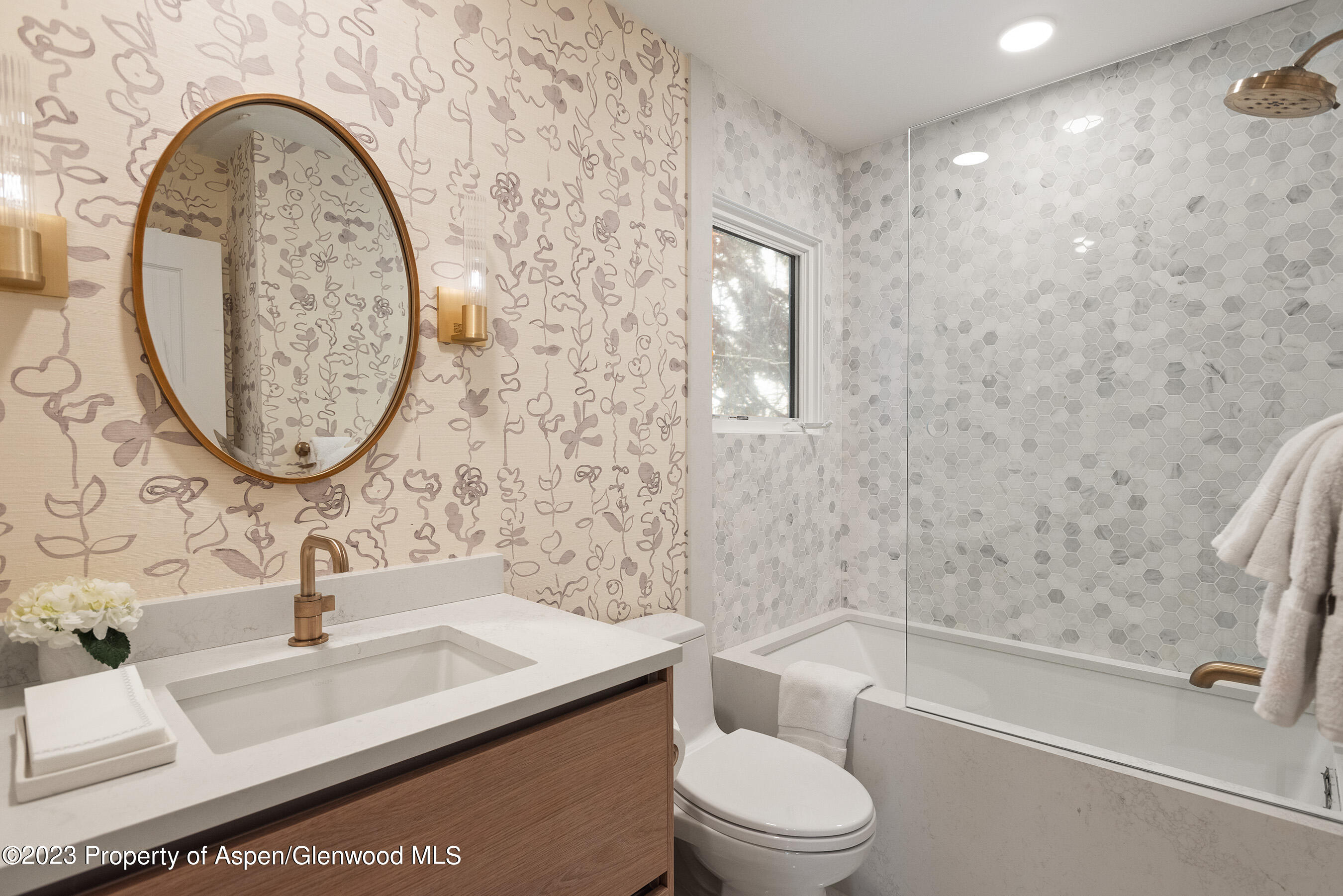 814 W Bleeker Street, C4 Property Photo 17