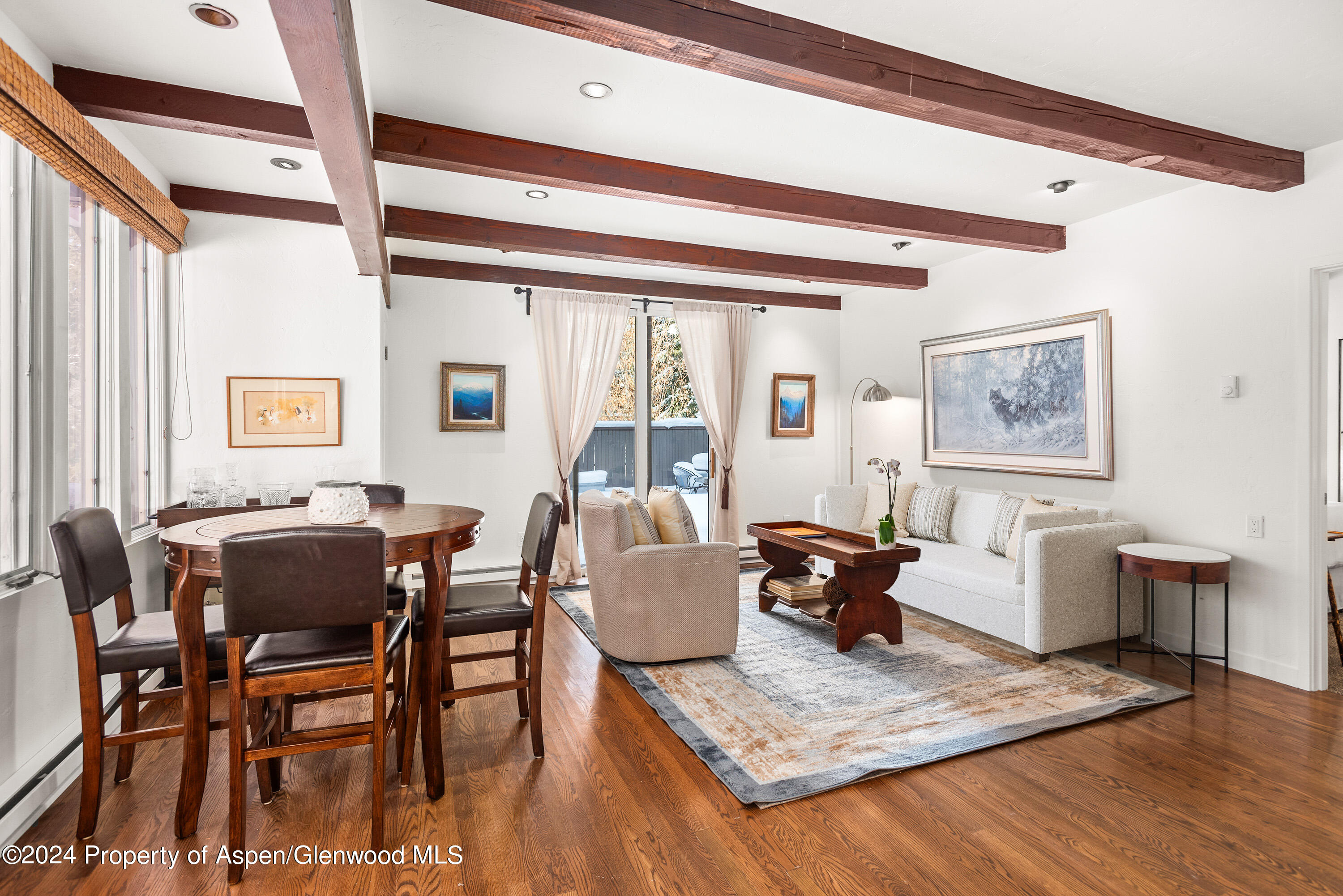 540 W Smuggler Street, B Property Photo 3