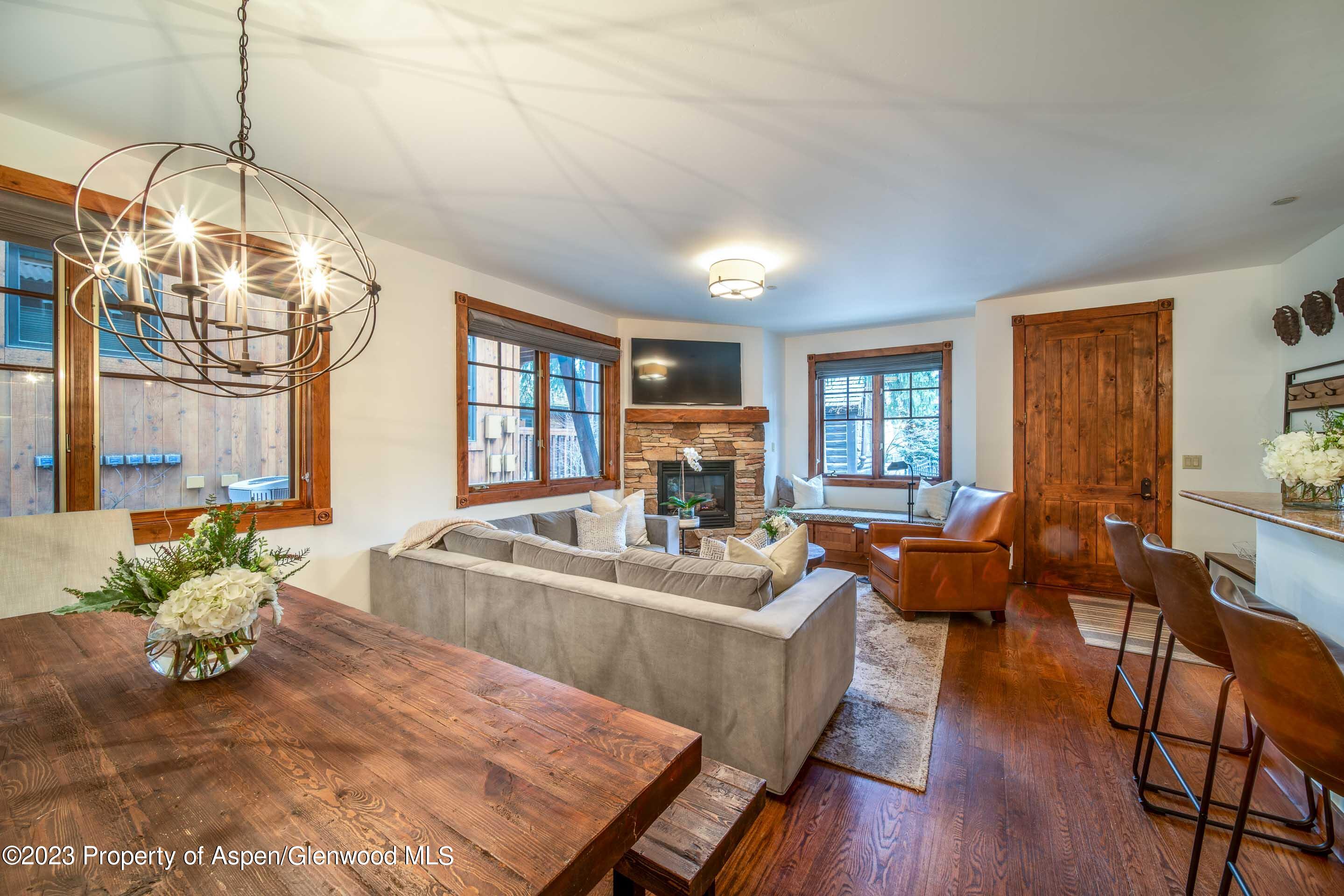 503 W Main Street, B101 Property Photo 4