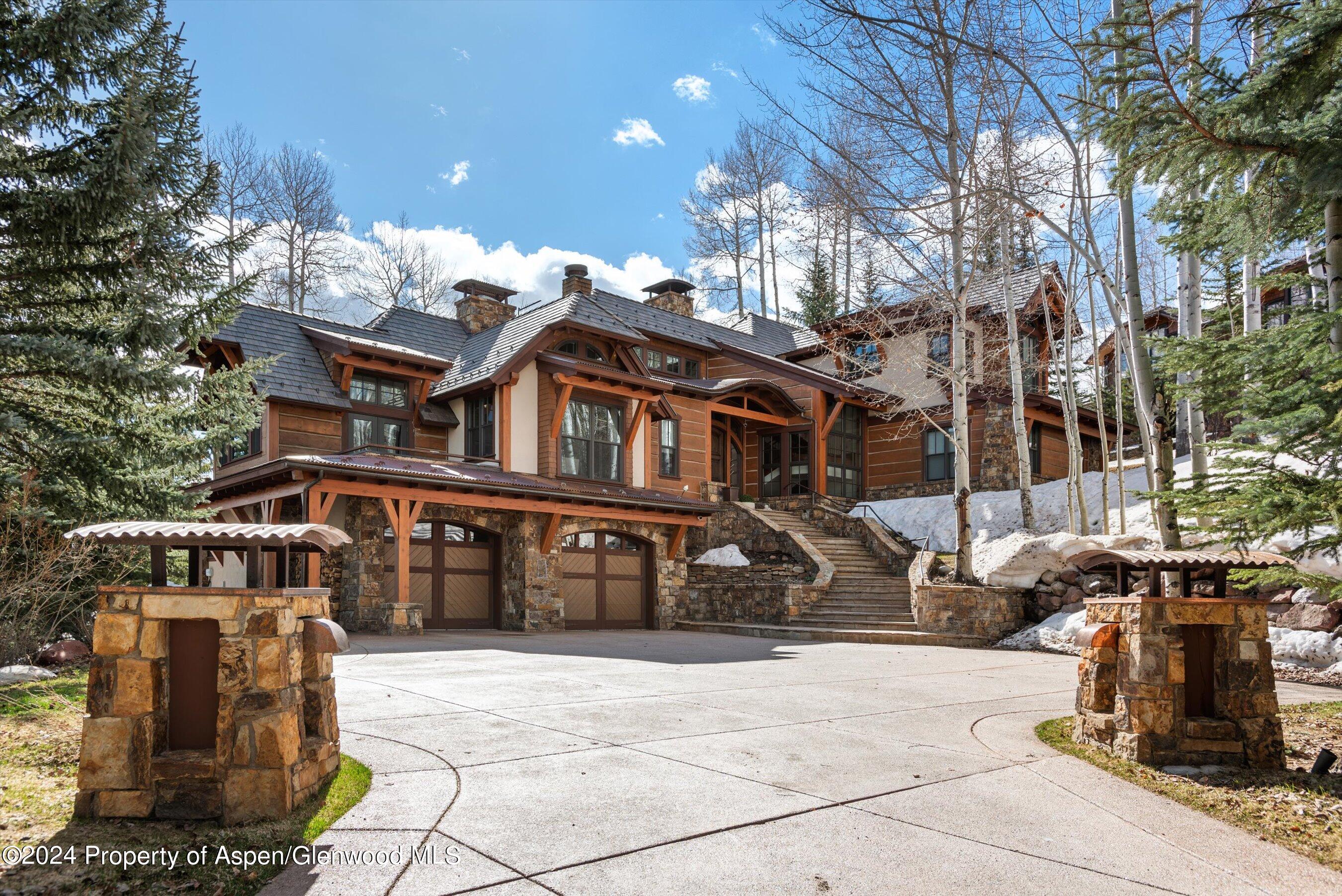 1000 Two Creeks Drive Property Photo