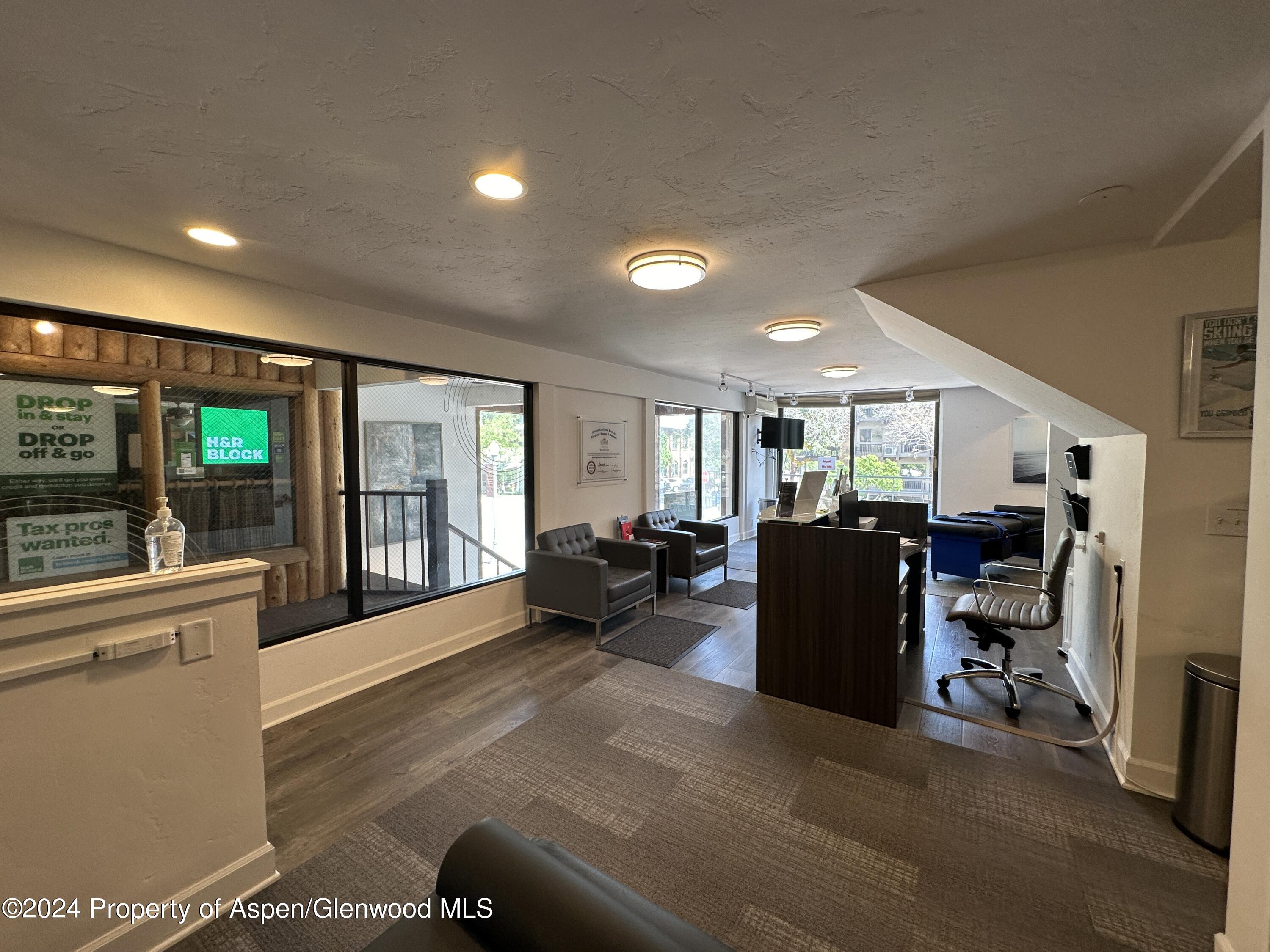 601 E Hopkins Avenue, 2-b1 Property Photo 11
