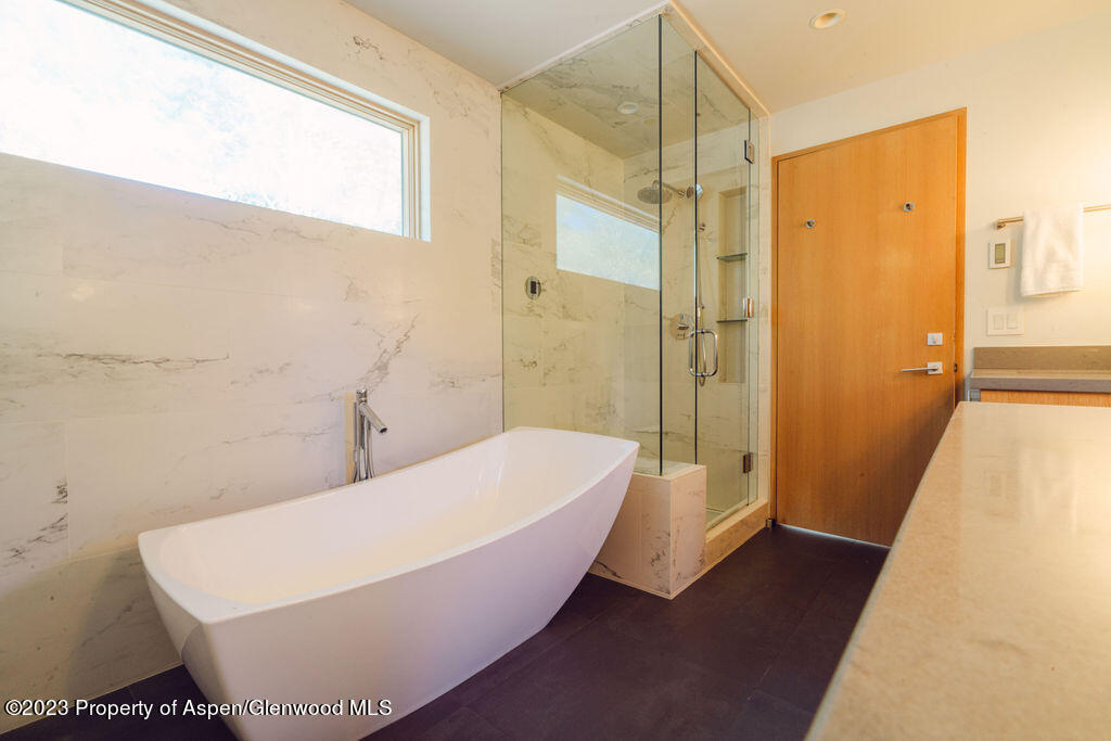 1006 E Cooper Avenue Property Photo 40