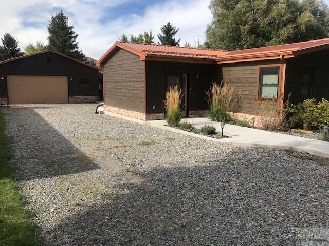 206 S Avis Street Property Photo