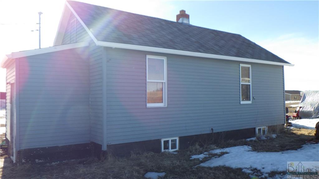 210 2nd Street Property Photo