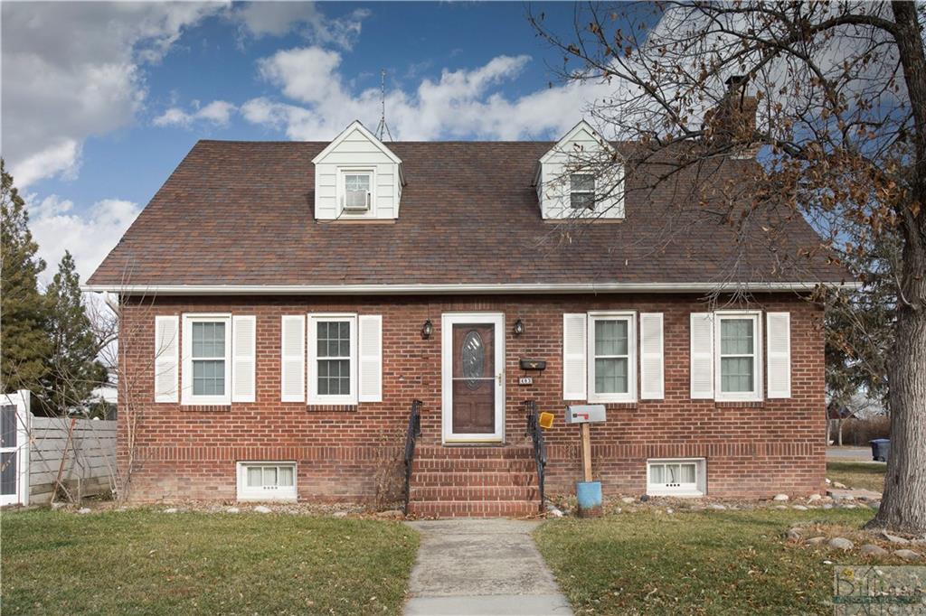 403 4th Street West Property Photo 1