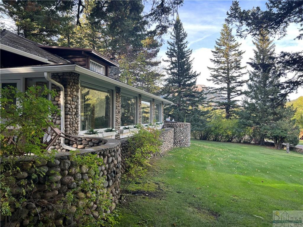 14 Whispering Pines Property Photo